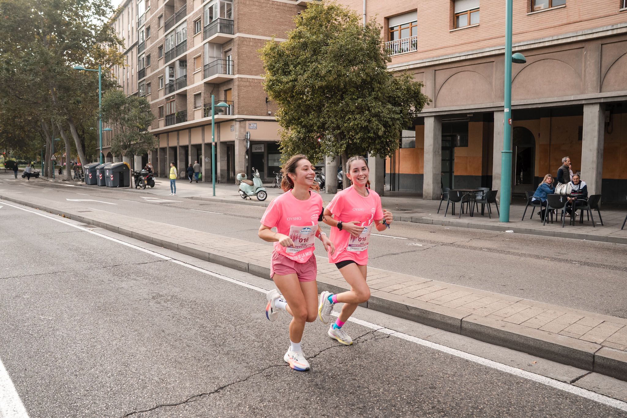 Las mejores fotos de la Carrera de la Mujer de Zaragoza 2025   Recorrido 107