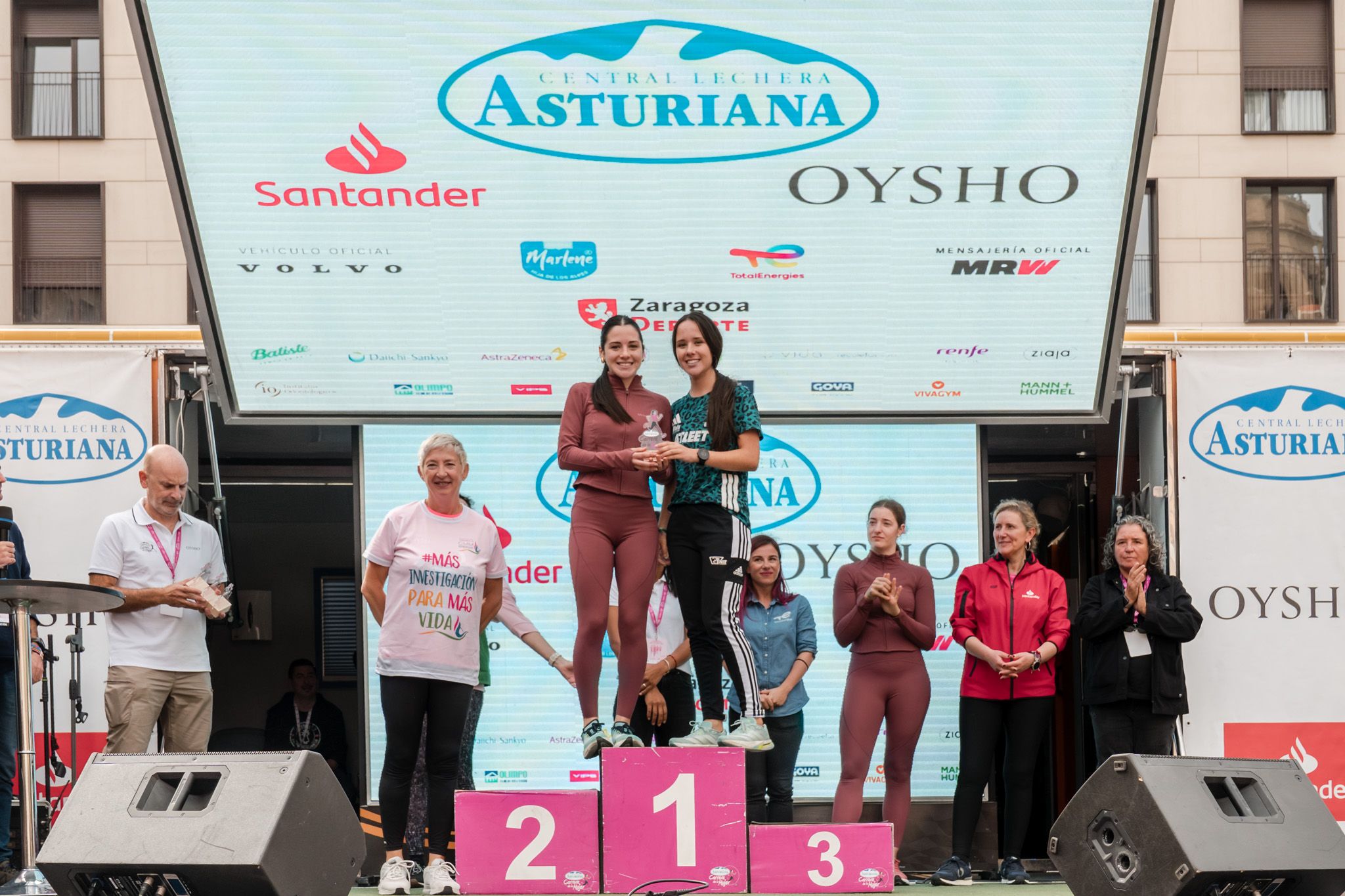 Las mejores fotos de la Carrera de la Mujer de Zaragoza 2025   Recorrido Podium 69