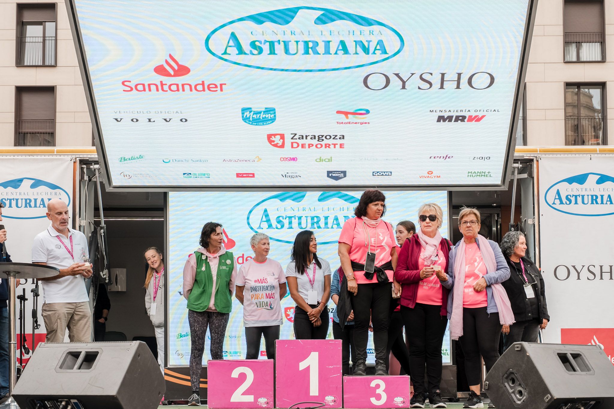 Las mejores fotos de la Carrera de la Mujer de Zaragoza 2025   Recorrido Podium 82