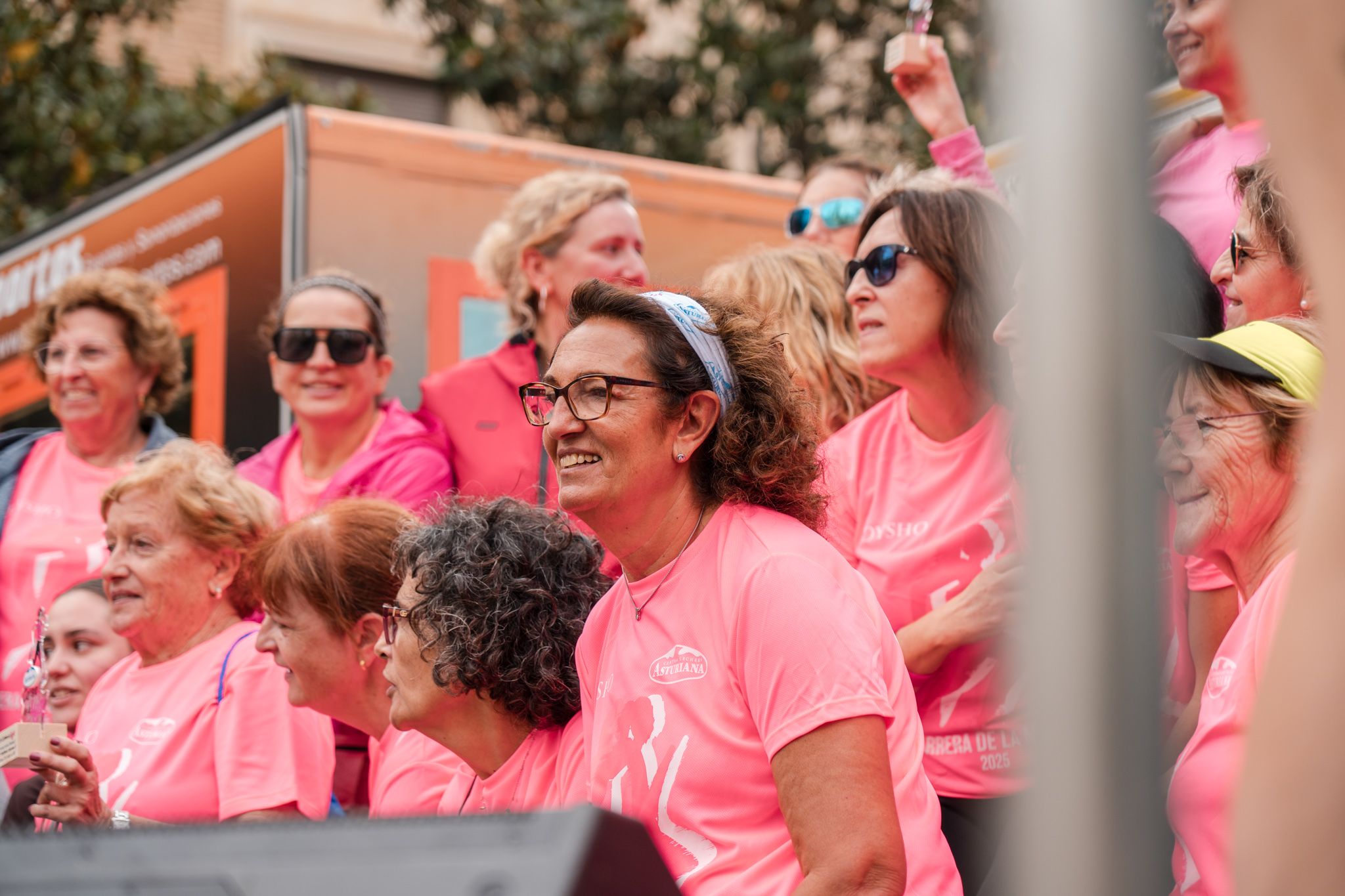 Las mejores fotos de la Carrera de la Mujer de Zaragoza 2025   Recorrido Podium 85