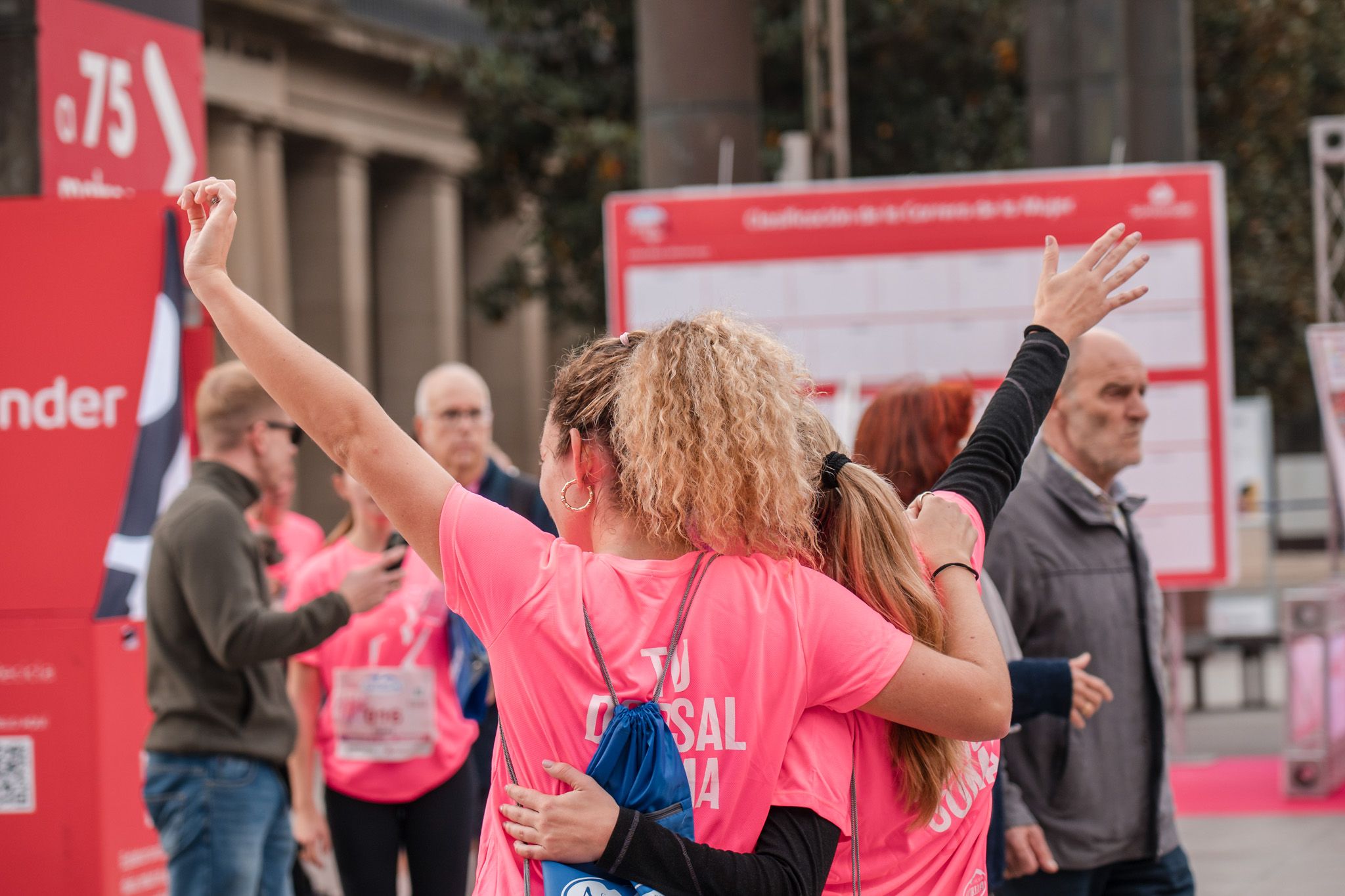 Las mejores fotos de la Carrera de la Mujer de Zaragoza 2025   Recorrido Meta 121