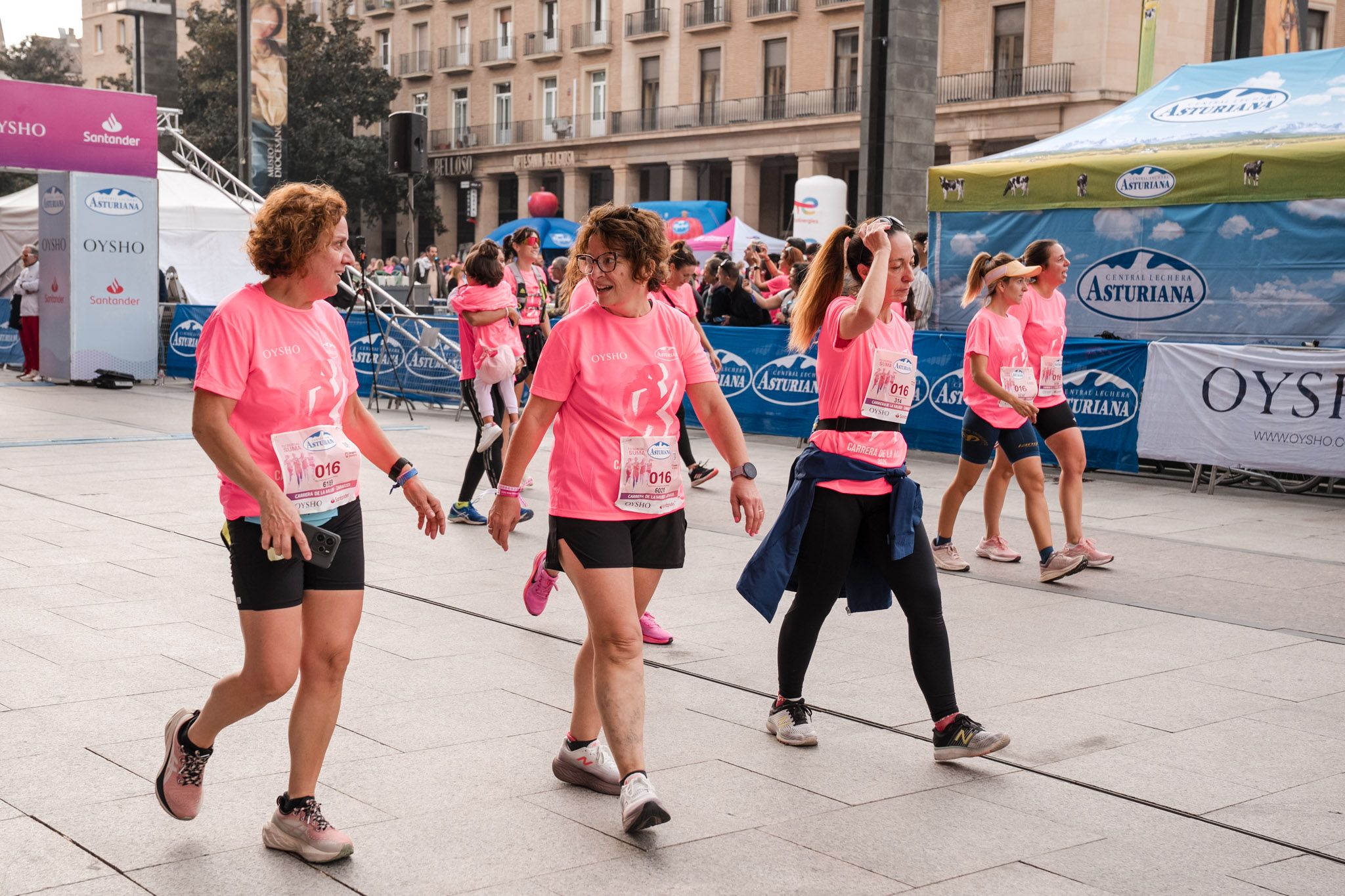 Las mejores fotos de la Carrera de la Mujer de Zaragoza 2025   Recorrido Meta 122