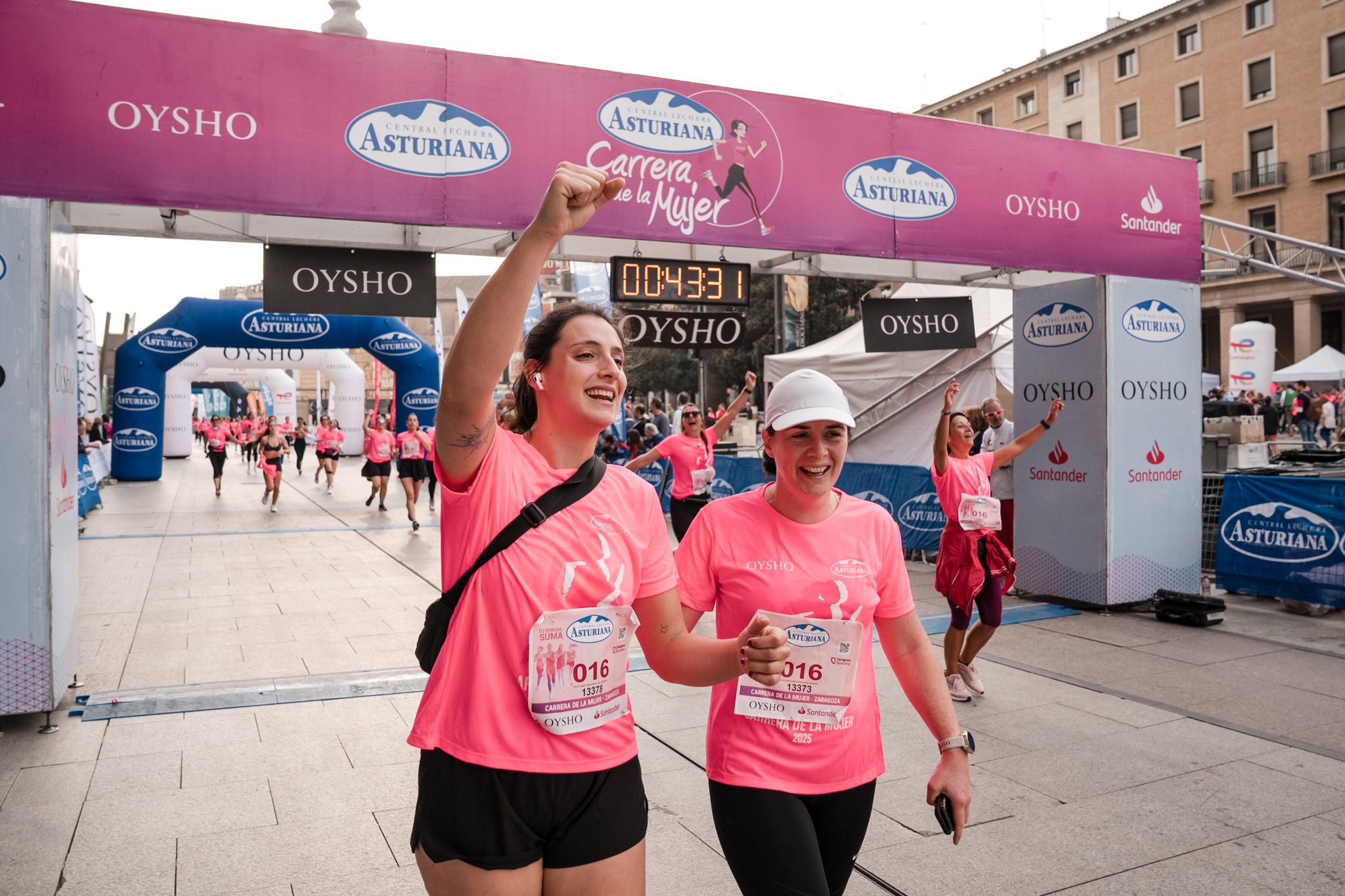 Las mejores fotos de la Carrera de la Mujer de Zaragoza 2025   Recorrido Meta 126