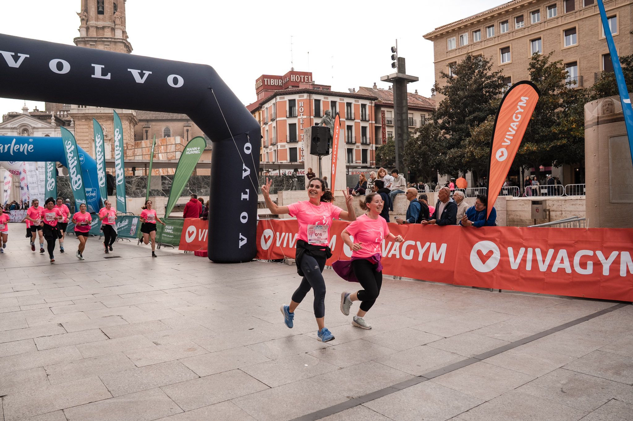 Las mejores fotos de la Carrera de la Mujer de Zaragoza 2025   Recorrido Meta 153