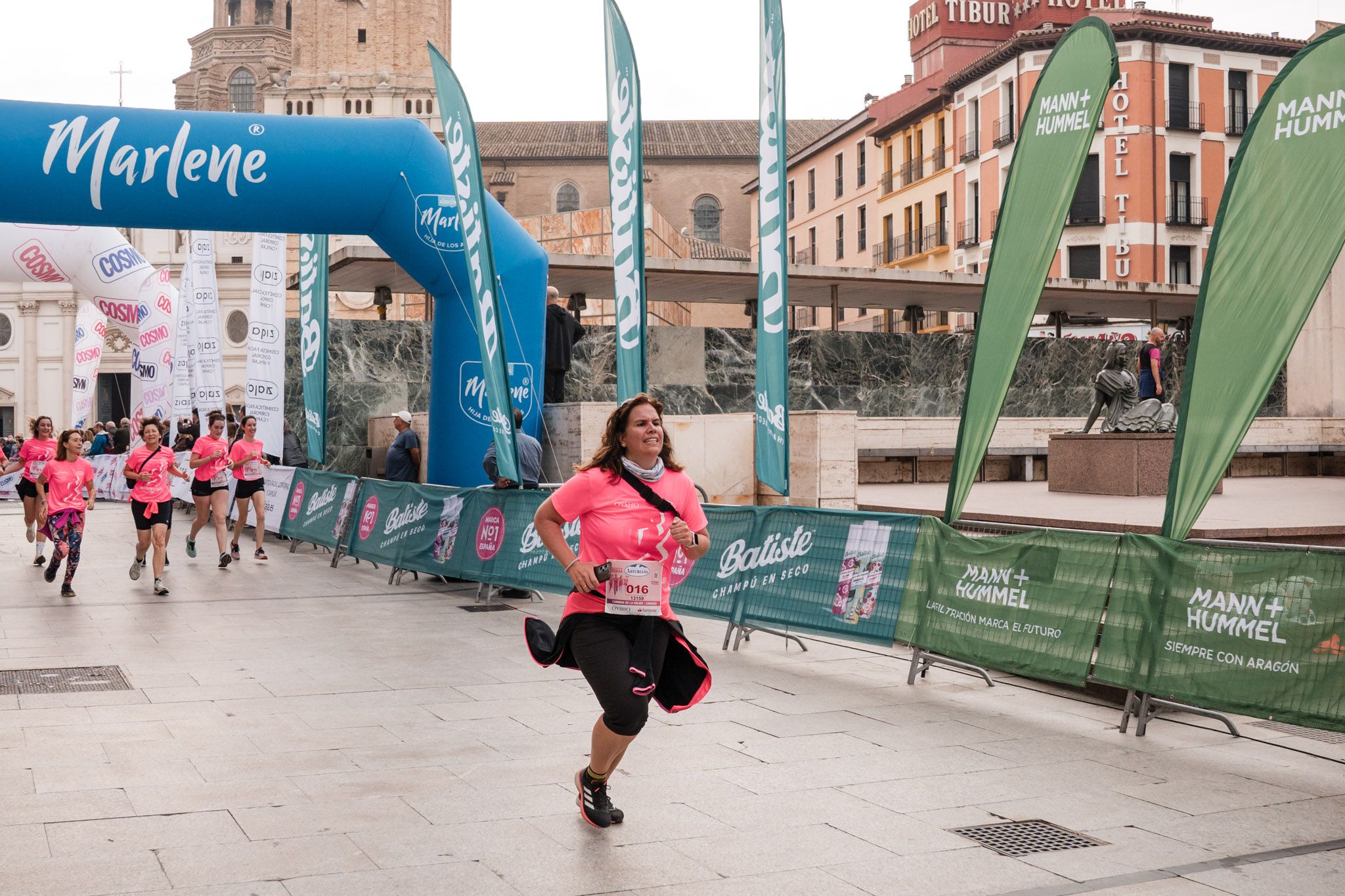 Las mejores fotos de la Carrera de la Mujer de Zaragoza 2025   Recorrido Meta 160