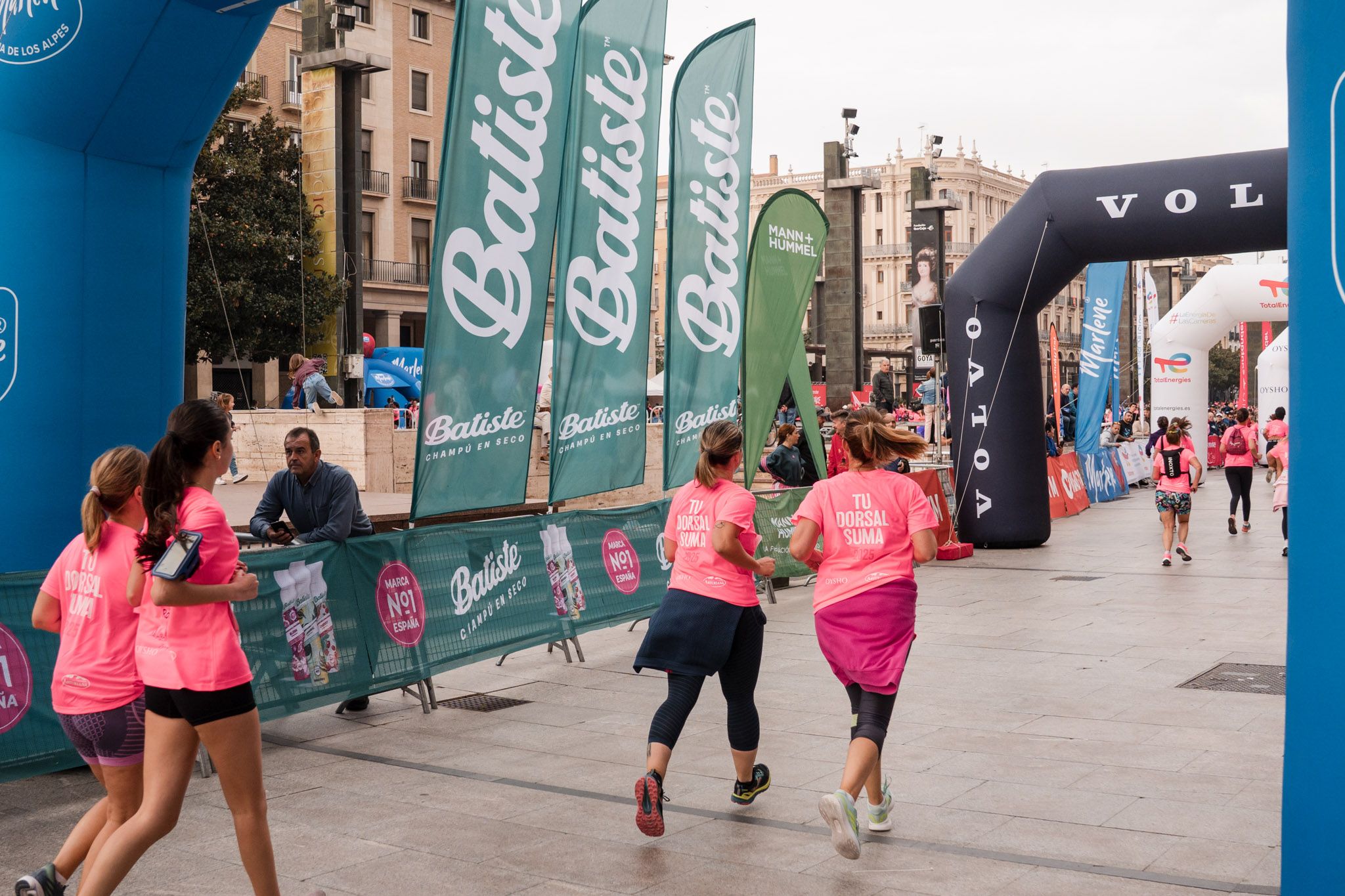 Las mejores fotos de la Carrera de la Mujer de Zaragoza 2025   Recorrido Meta 173