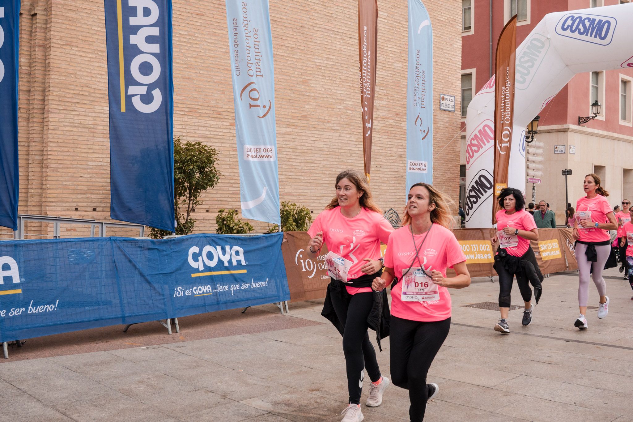 Las mejores fotos de la Carrera de la Mujer de Zaragoza 2025   Recorrido Meta 178
