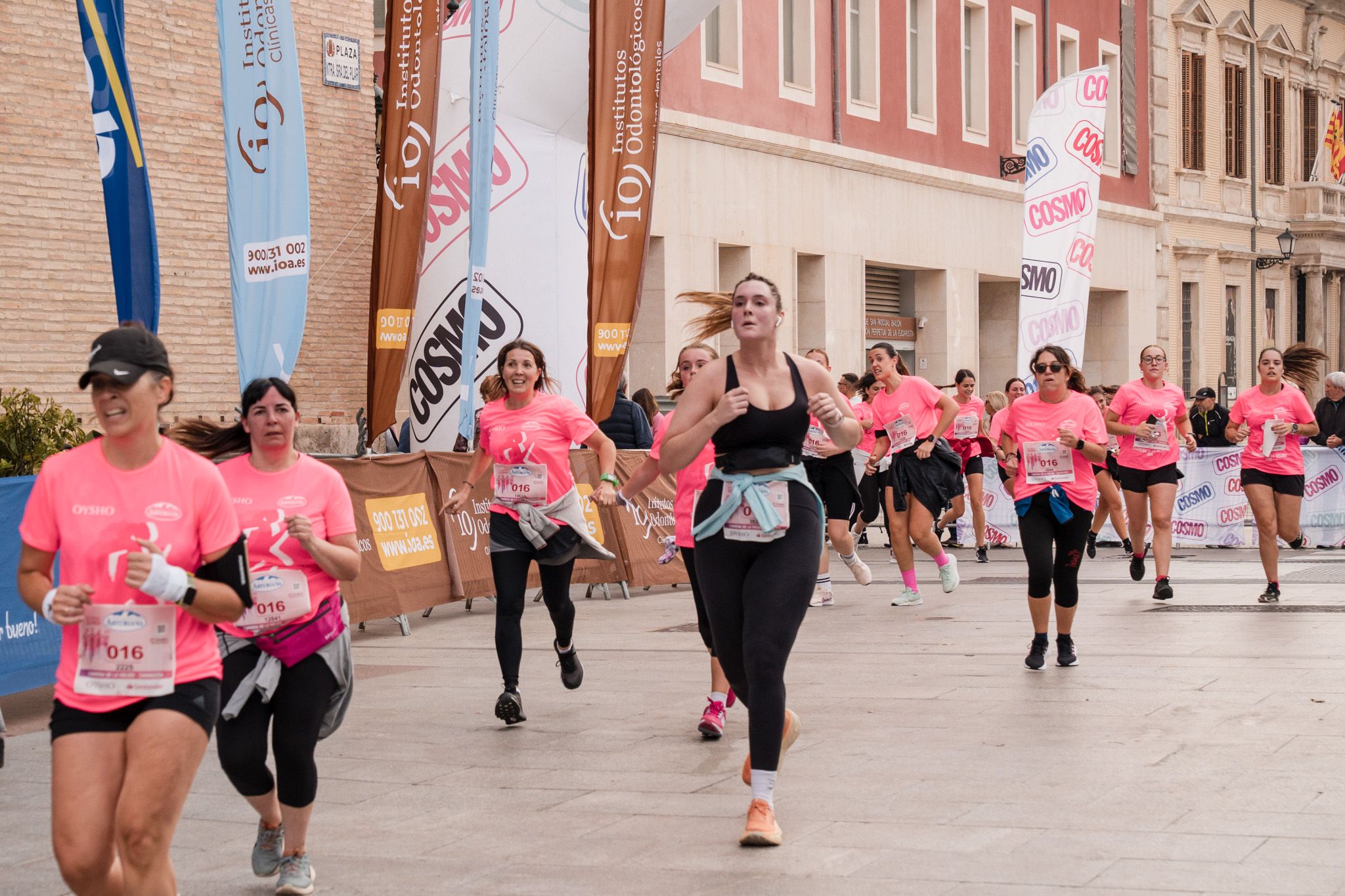 Las mejores fotos de la Carrera de la Mujer de Zaragoza 2025   Recorrido Meta 191