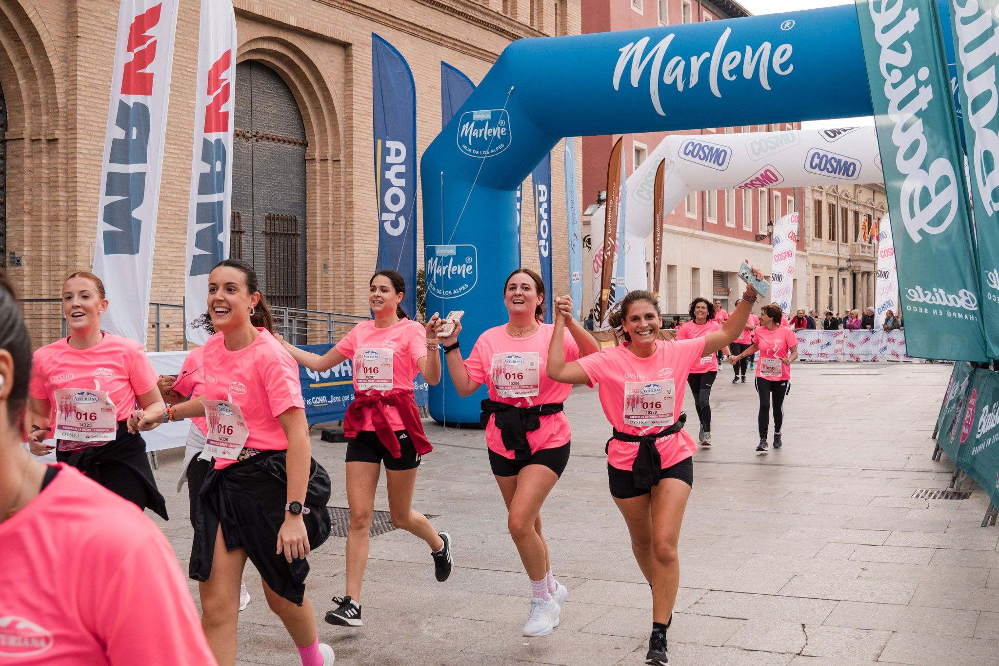Las mejores fotos de la Carrera de la Mujer de Zaragoza 2025   Recorrido Meta 194