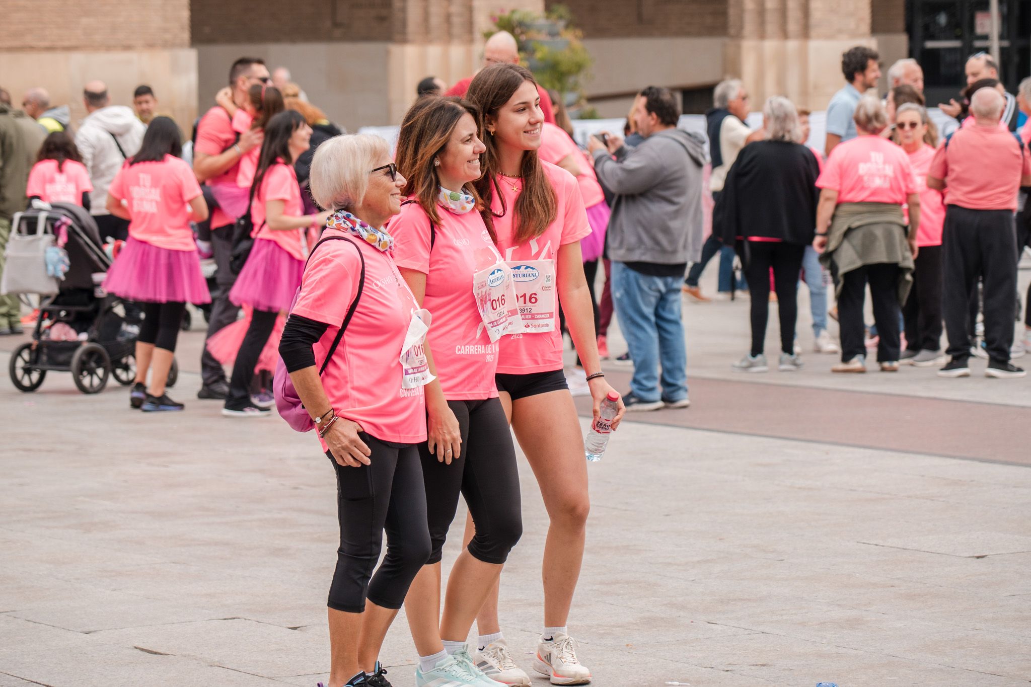 Las mejores fotos de la Carrera de la Mujer de Zaragoza 2025   Recorrido Meta 249
