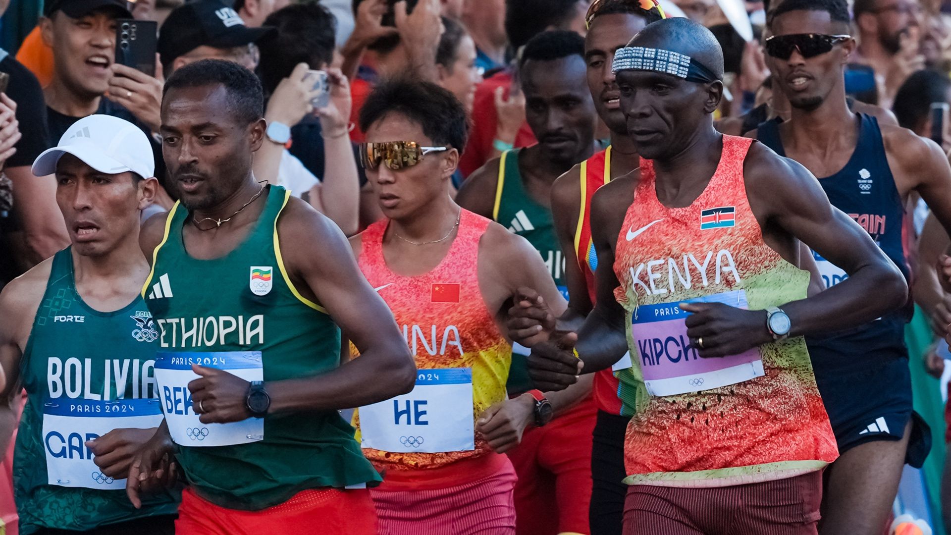 Kenenisa Bekele y Eliud Kipchoge en los Juegos Olímpicos de París, su último enfrentamiento hasta la fecha. SPORTMEDIA.