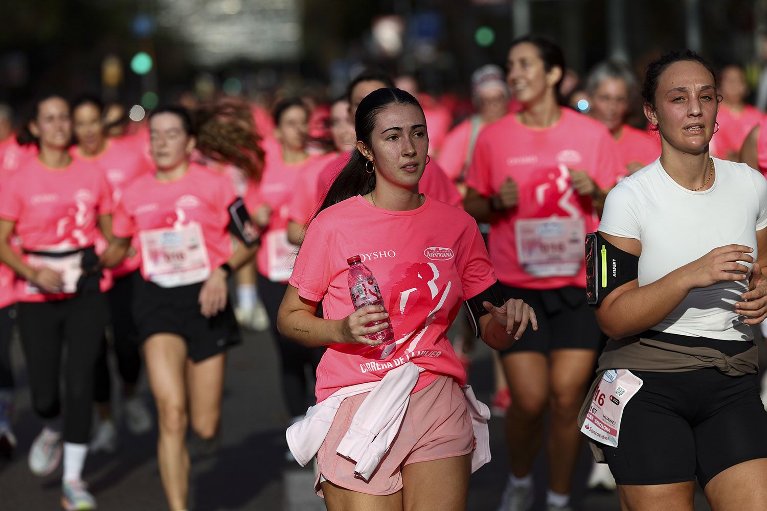 Las mejores fotos del recorrido de la Carrera de la Mujer de Barcelona 2025.JL019768