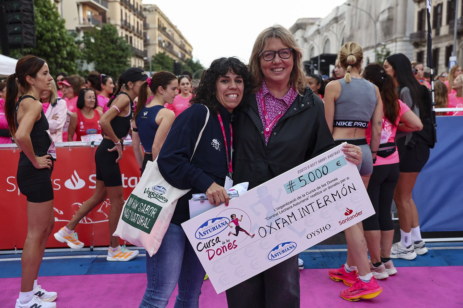 Las mejores fotos de la salida de la Carrera de la Mujer de Barcelona 2025.JL014856