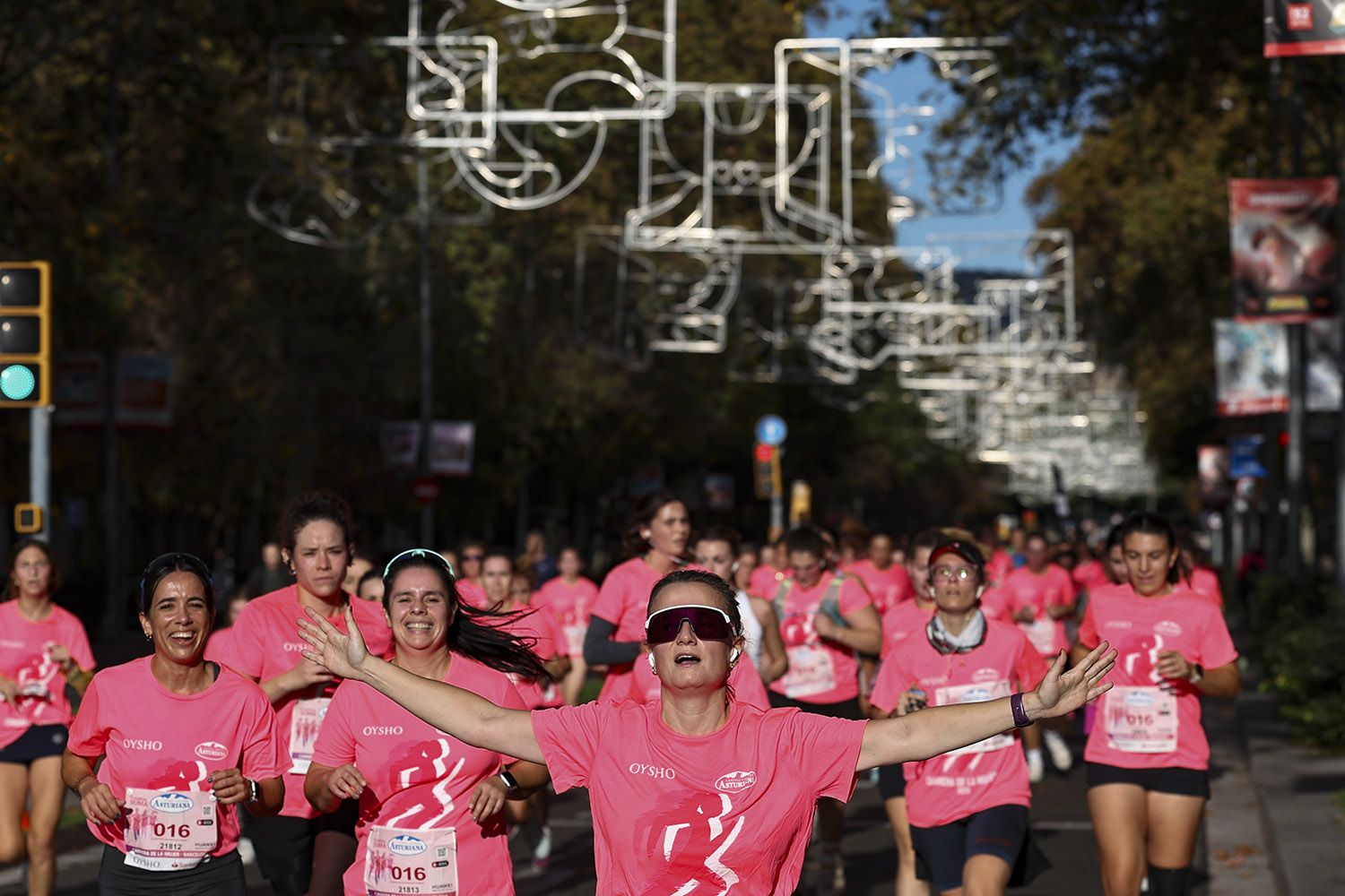 Las mejores fotos del recorrido de la Carrera de la Mujer de Barcelona 2025.JL019395