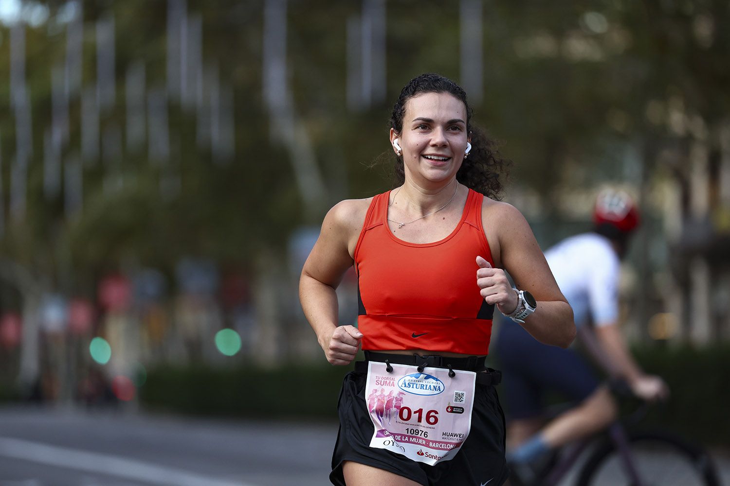 Las mejores fotos del recorrido de la Carrera de la Mujer de Barcelona 2025.JL018848