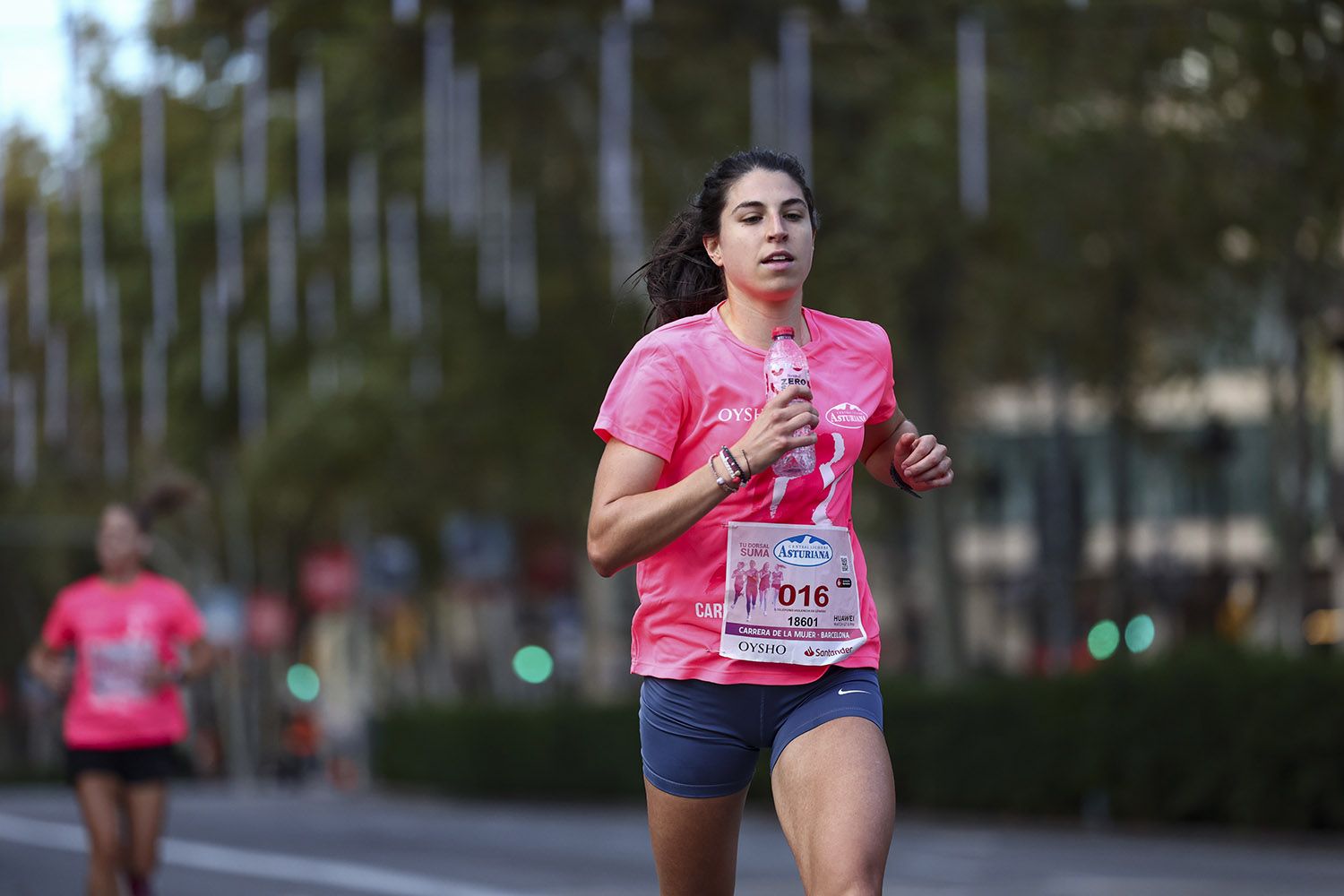 Las mejores fotos del recorrido de la Carrera de la Mujer de Barcelona 2025.JL018819