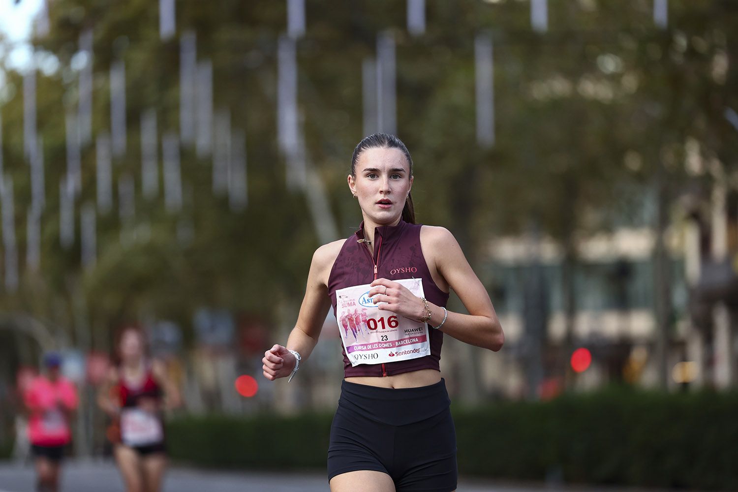 Las mejores fotos del recorrido de la Carrera de la Mujer de Barcelona 2025.JL018751