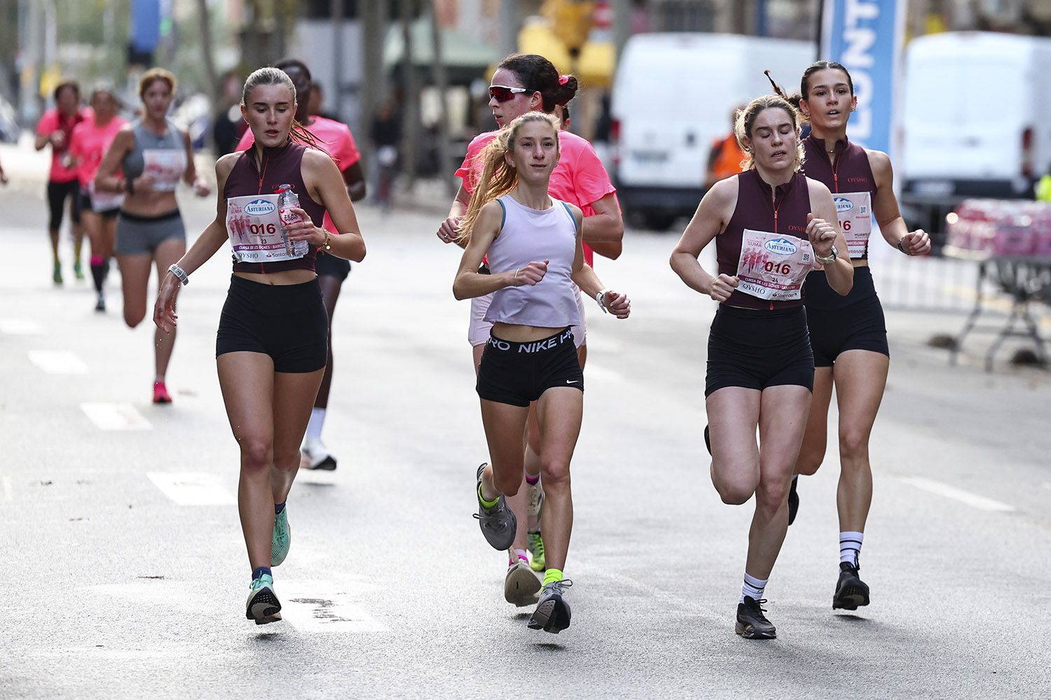 Las mejores fotos del recorrido de la Carrera de la Mujer de Barcelona 2025.JL018586