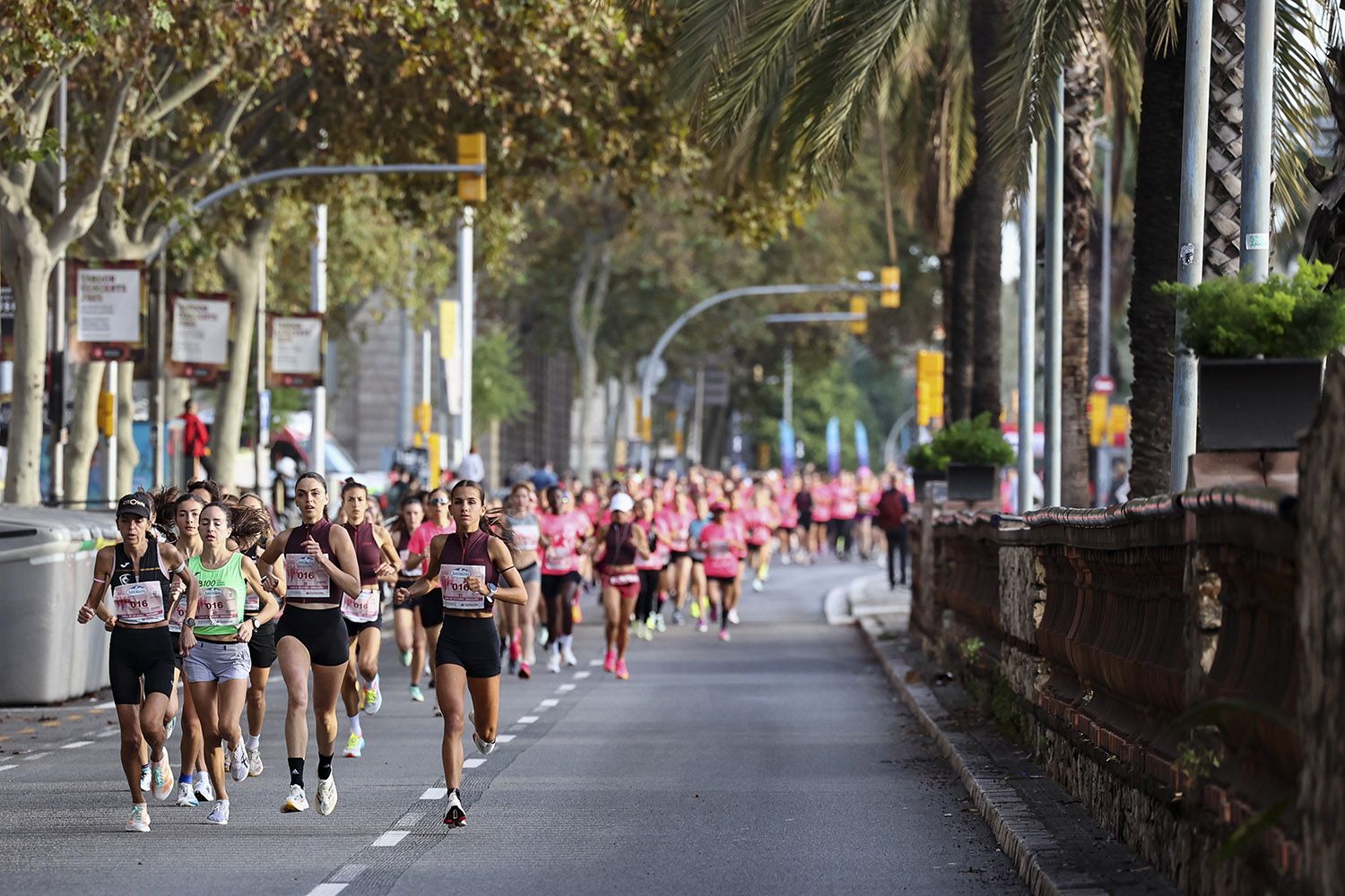 Las mejores fotos del recorrido de la Carrera de la Mujer de Barcelona 2025.JL017988
