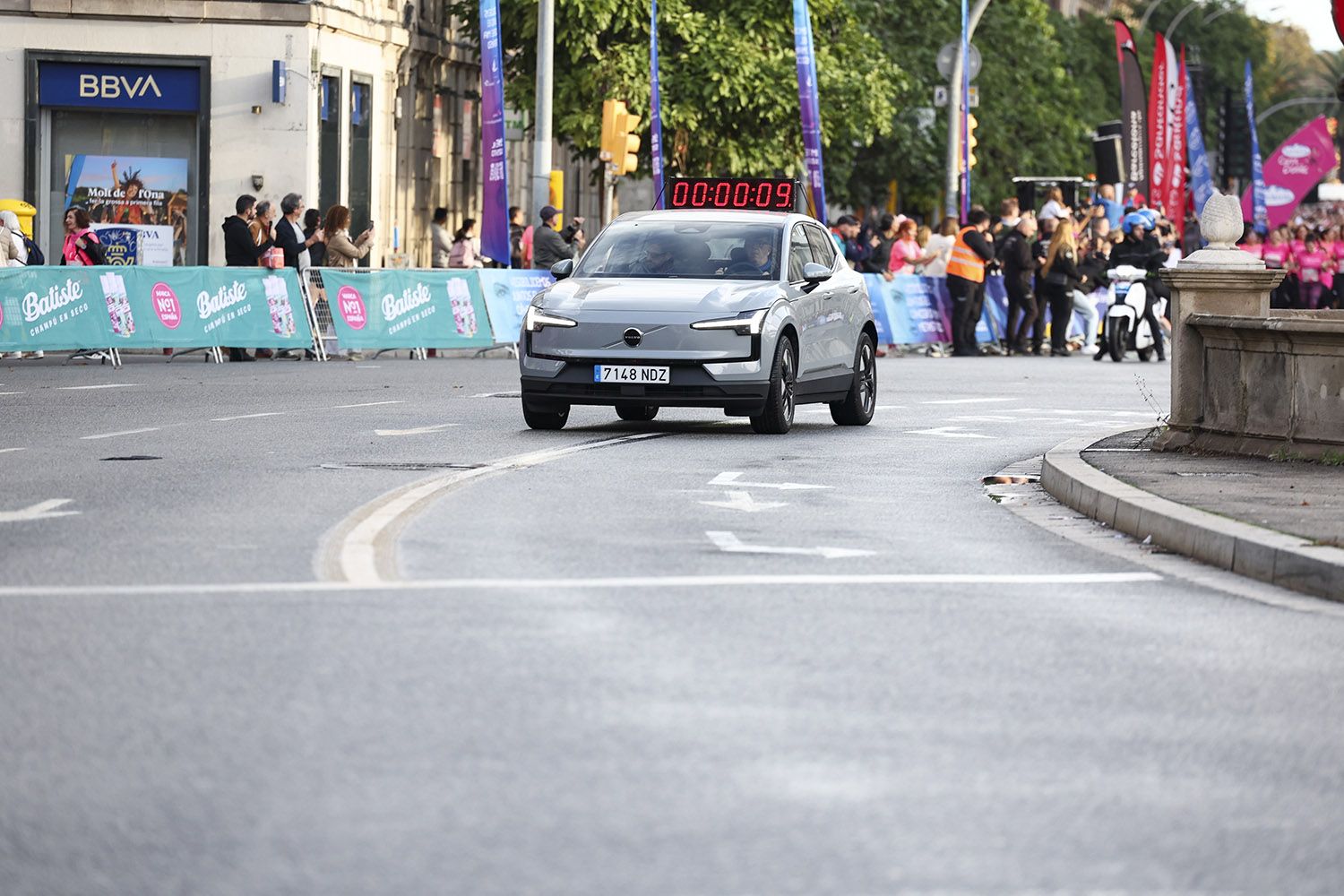 Las mejores fotos del recorrido de la Carrera de la Mujer de Barcelona 2025.JL017892