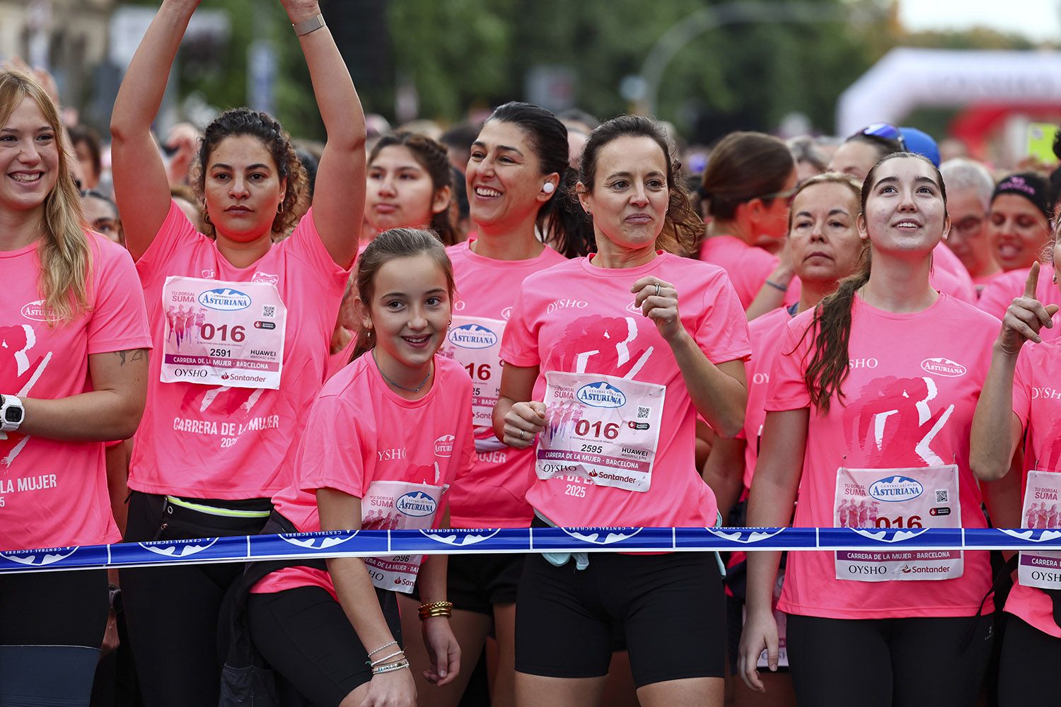 Las mejores fotos del recorrido de la Carrera de la Mujer de Barcelona 2025.JL017874