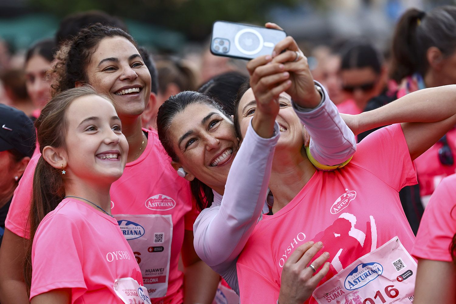 Las mejores fotos del recorrido de la Carrera de la Mujer de Barcelona 2025.JL017828
