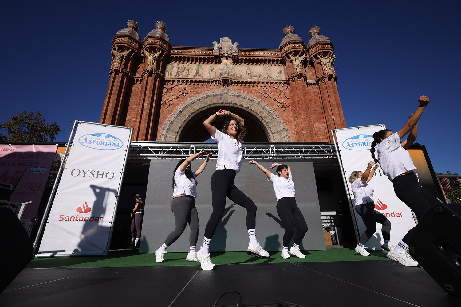 Las mejores fotos de las actividades post meta de la Carrera de la Mujer de Barcelona 2025.3E5A1884