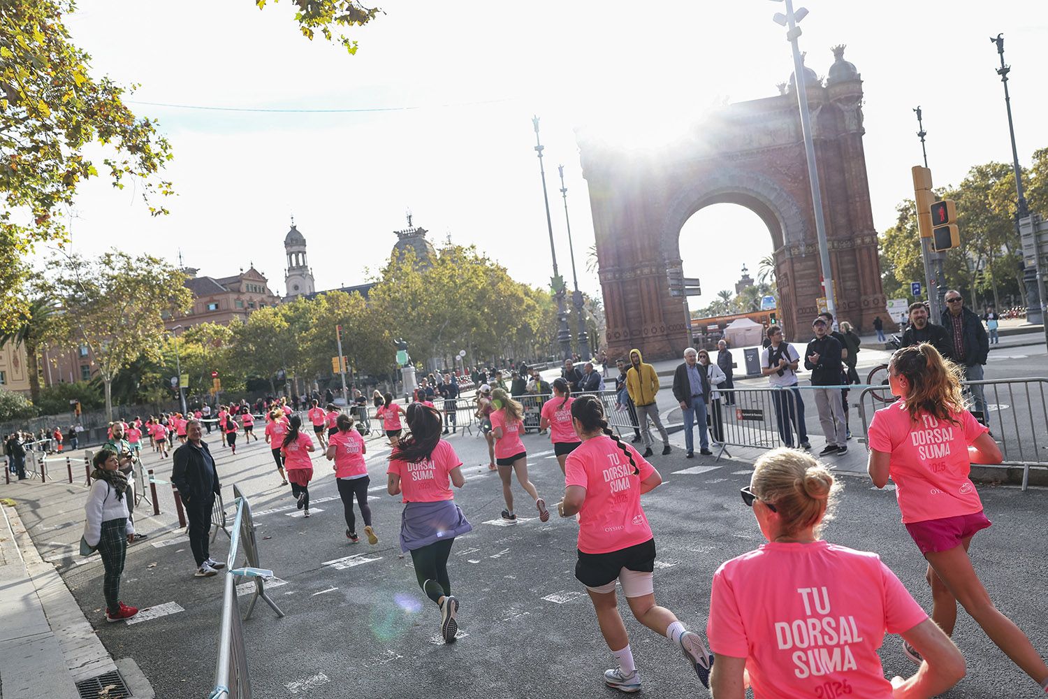 Las mejores fotos del recorrido de la Carrera de la Mujer de Barcelona 2025.JL015986