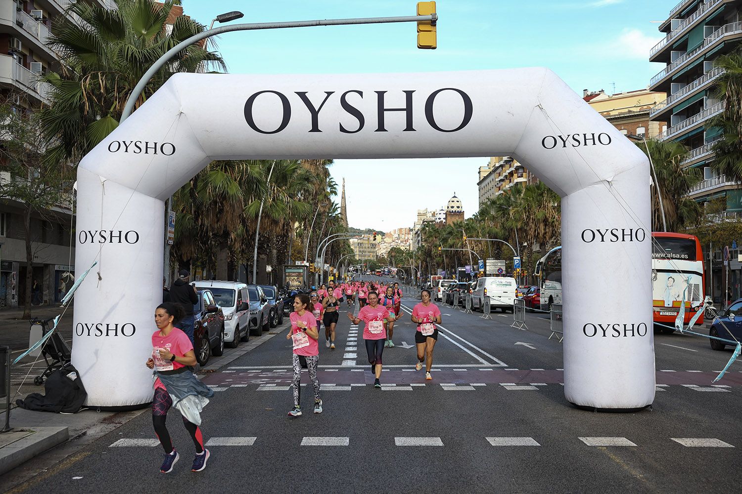 Las mejores fotos del recorrido de la Carrera de la Mujer de Barcelona 2025.JL015791