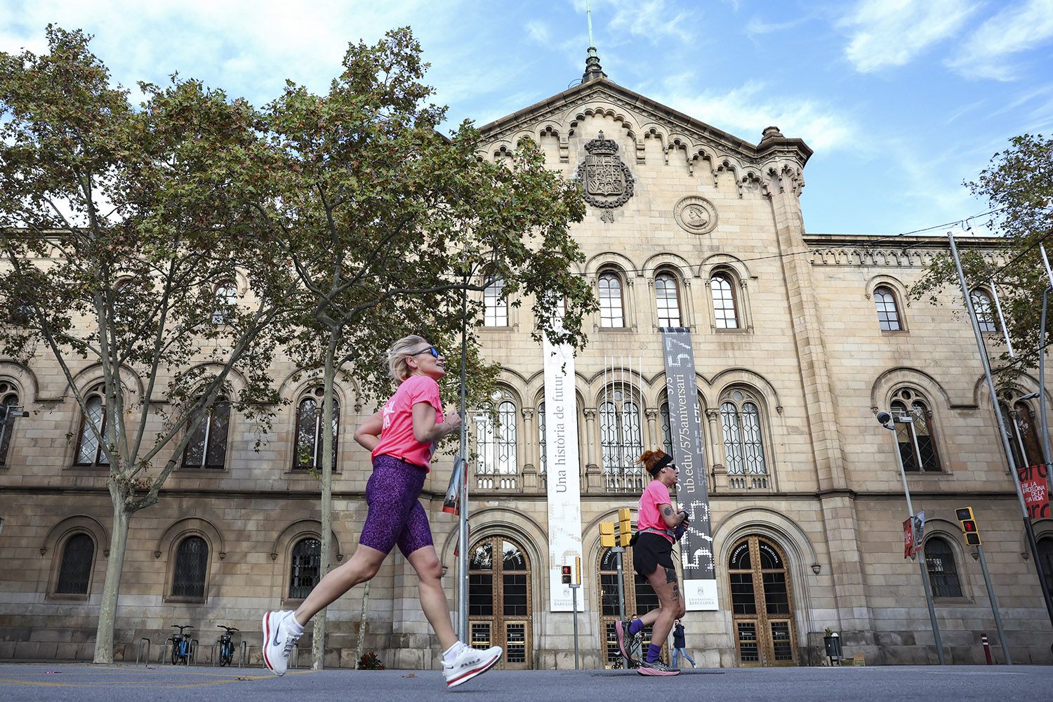 Las mejores fotos del recorrido de la Carrera de la Mujer de Barcelona 2025.JL015223