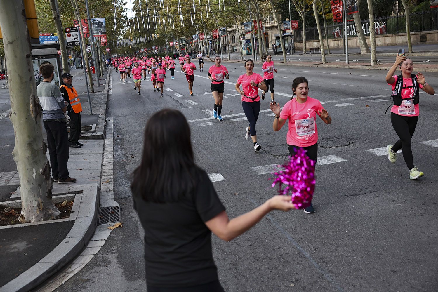 Las mejores fotos del recorrido de la Carrera de la Mujer de Barcelona 2025.JL015177