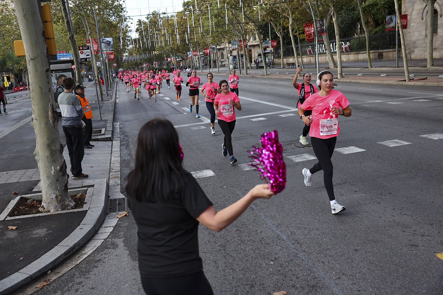 Las mejores fotos del recorrido de la Carrera de la Mujer de Barcelona 2025.JL015176