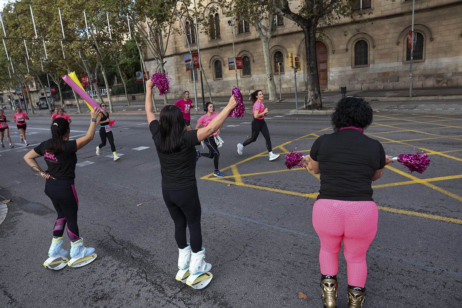 Las mejores fotos del recorrido de la Carrera de la Mujer de Barcelona 2025.JL015102