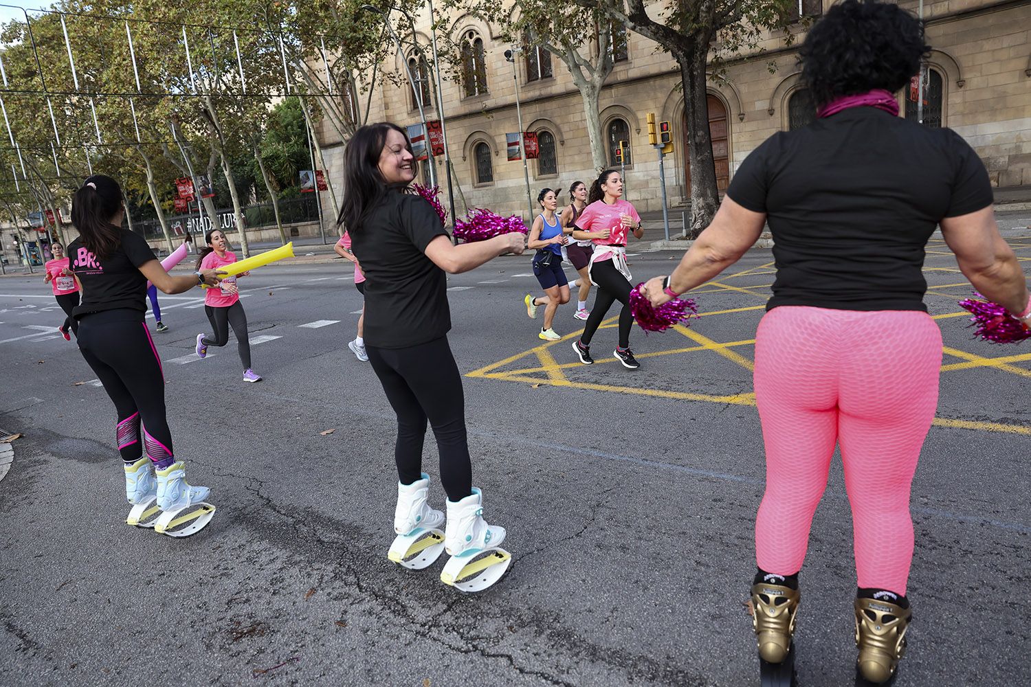 Las mejores fotos del recorrido de la Carrera de la Mujer de Barcelona 2025.JL015092