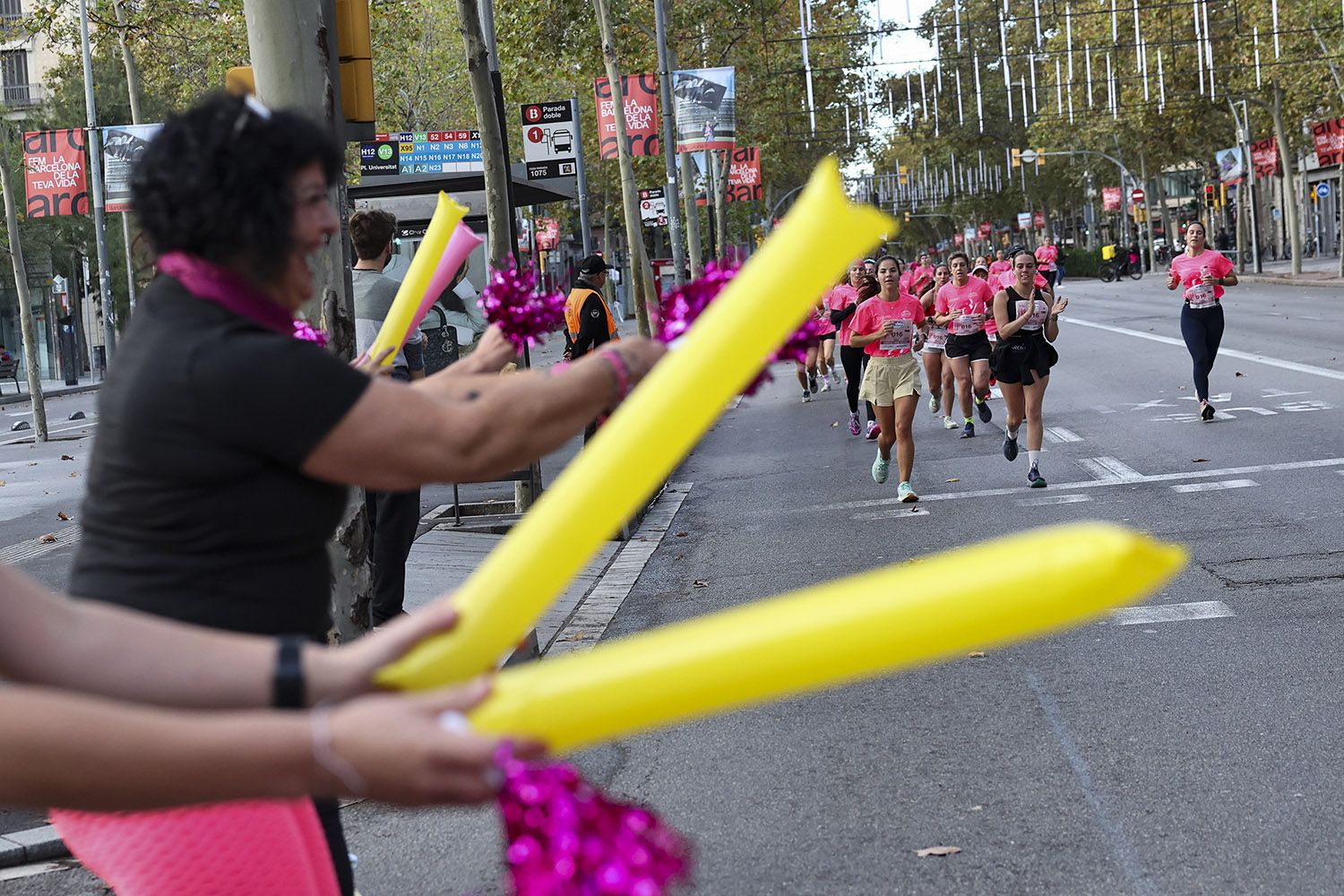 Las mejores fotos del recorrido de la Carrera de la Mujer de Barcelona 2025.JL015075