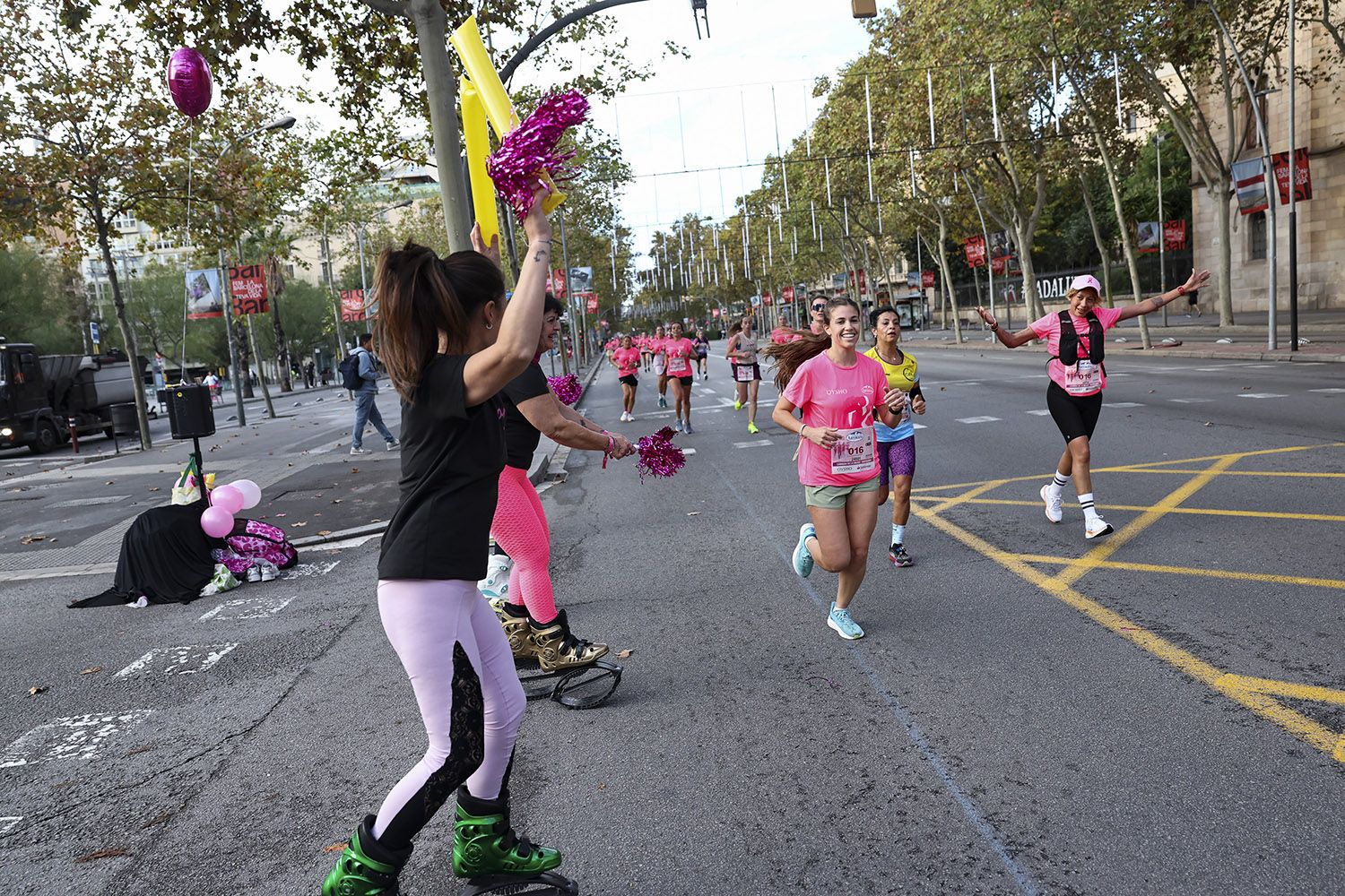 Las mejores fotos del recorrido de la Carrera de la Mujer de Barcelona 2025.JL015055