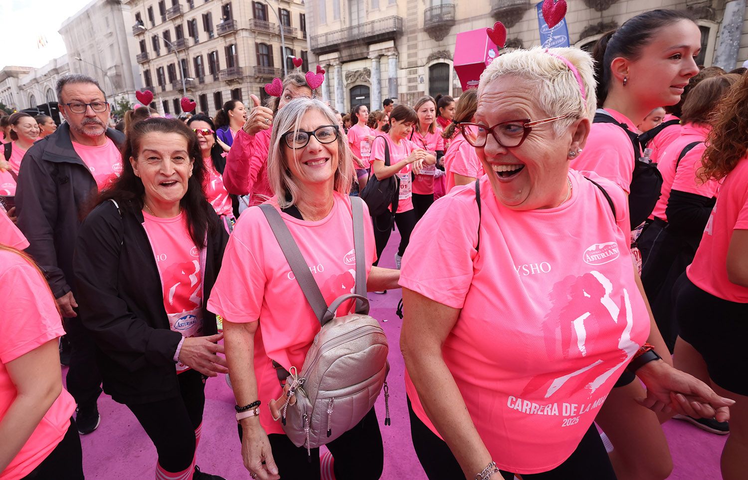 Las mejores fotos del recorrido de la Carrera de la Mujer de Barcelona 2025.3E5A1181
