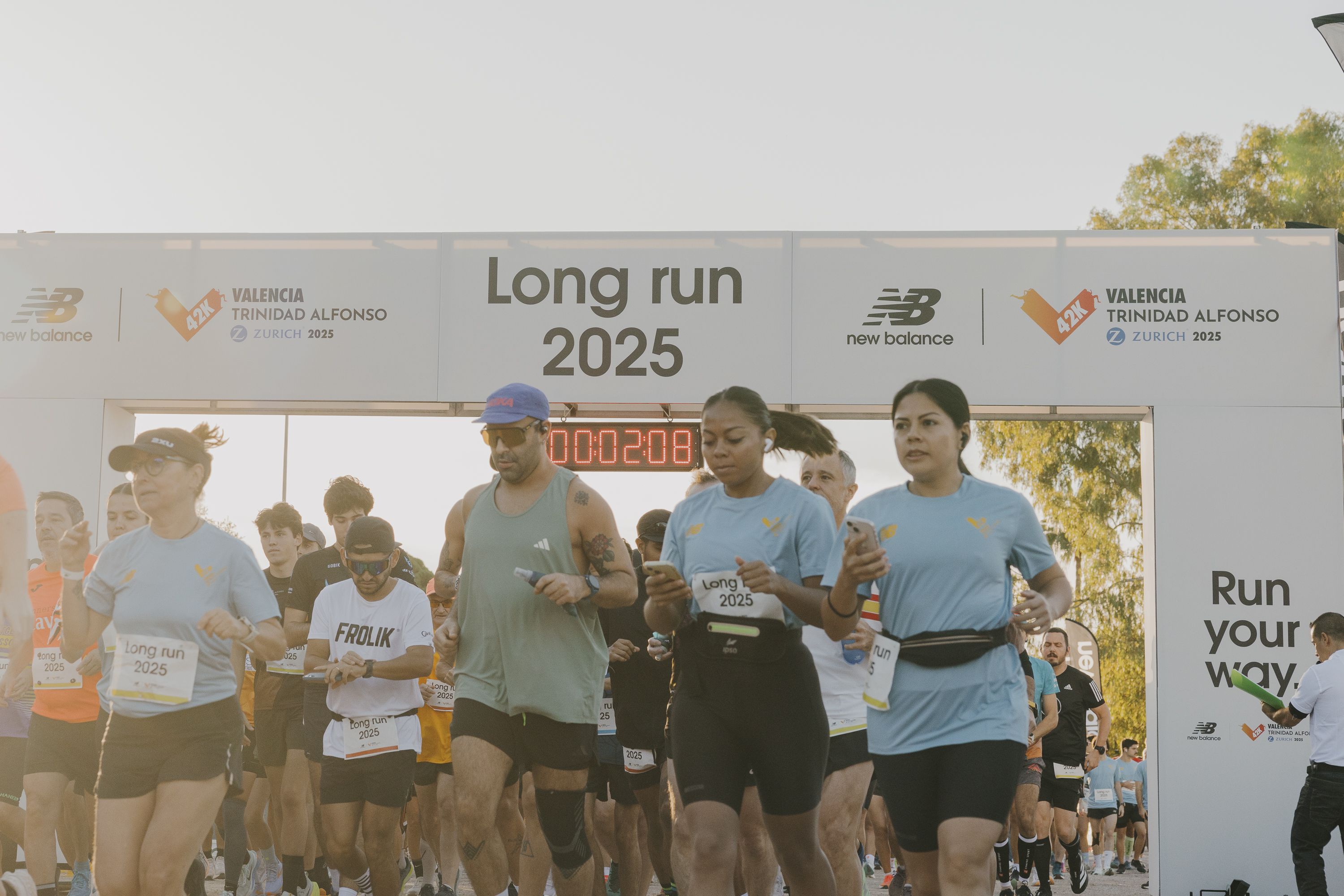 New Balance Long Run: 1500 runners completaron la última gran tirada antes del Maratón Valencia Trinidad Alfonso Zurich. RODRIGO MÁRQUEZ
