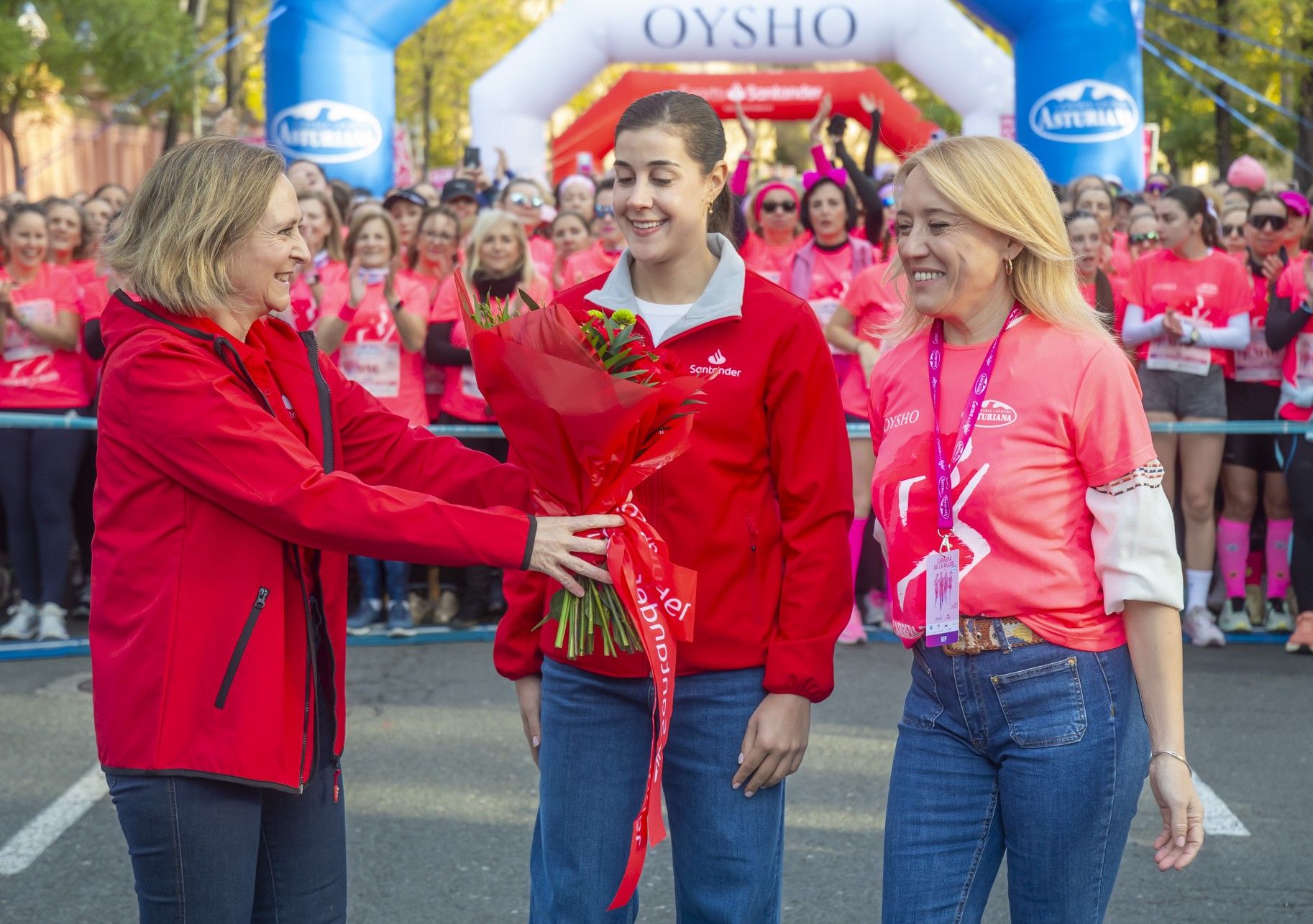 Las mejores fotos de la Carrera de la Mujer de Sevilla 2025. 022