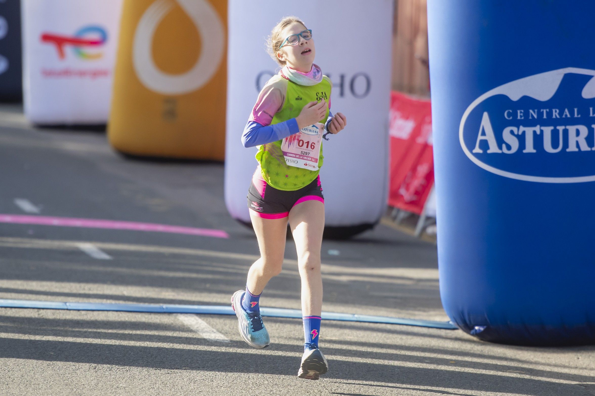 Las mejores fotos de la Carrera de la Mujer de Sevilla 2025. 213