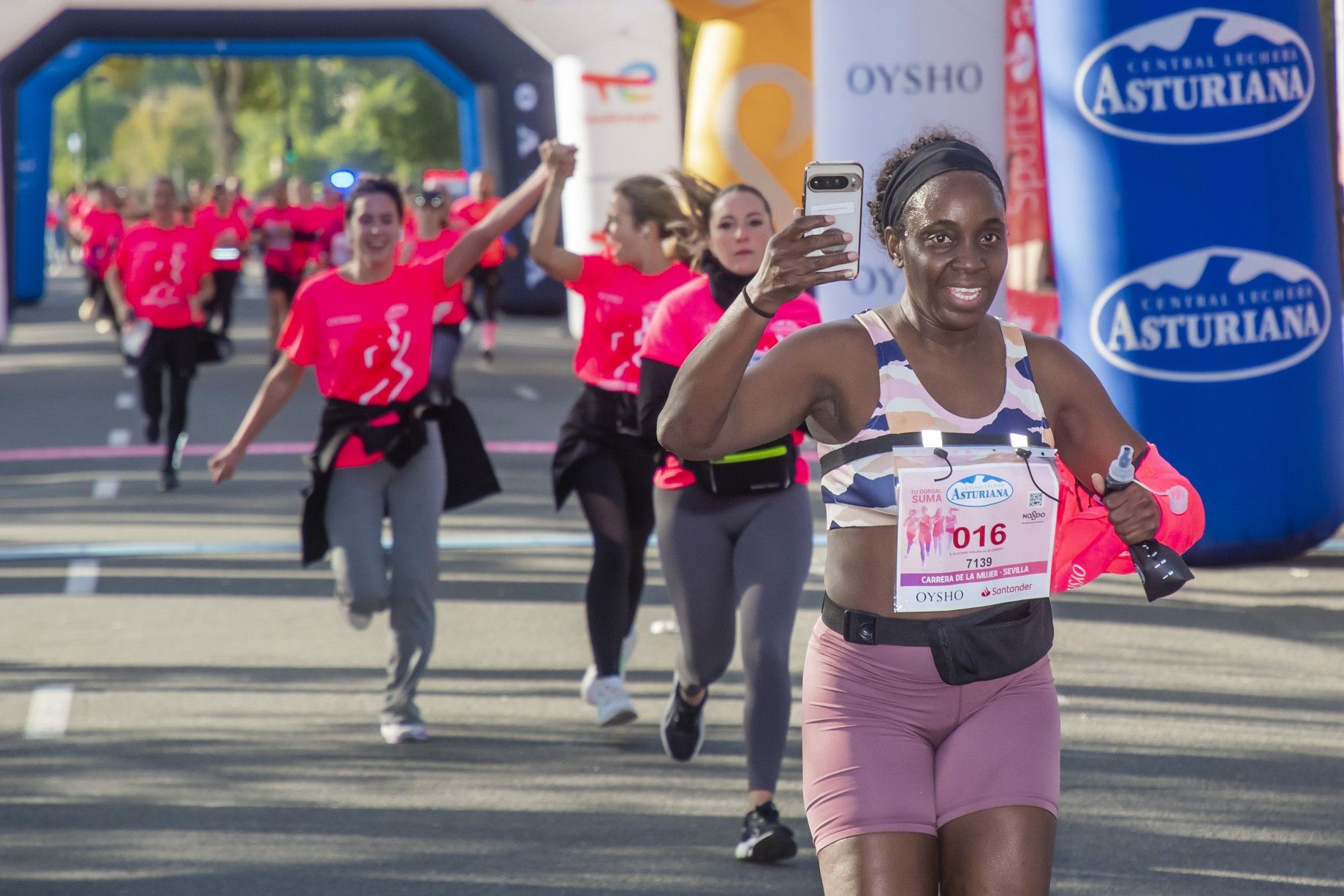 Las mejores fotos de la Carrera de la Mujer de Sevilla 2025. 309