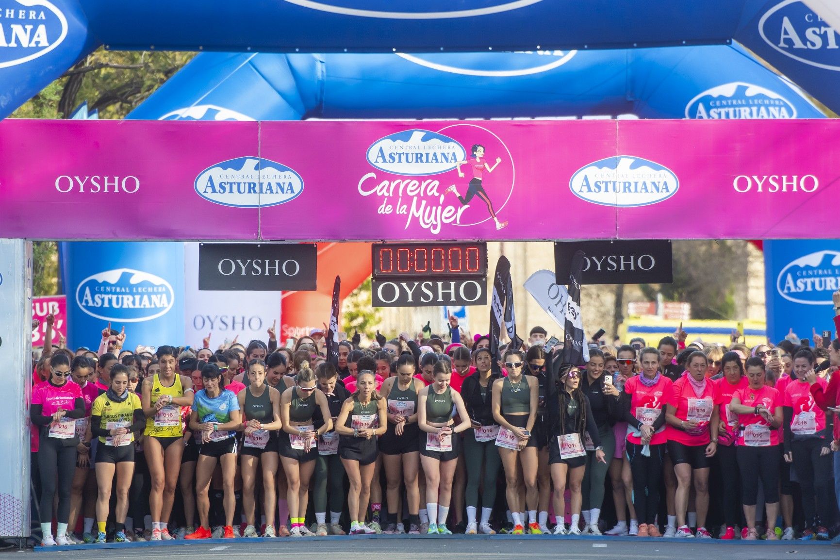 Las mejores fotos de la Carrera de la Mujer de Sevilla 2025. 042