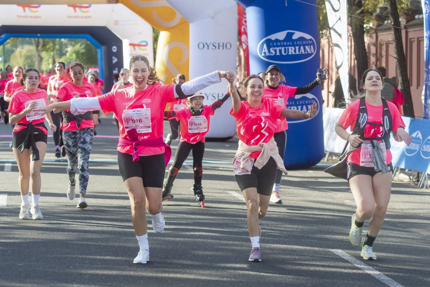 Las mejores fotos de la Carrera de la Mujer de Sevilla 2025. 319