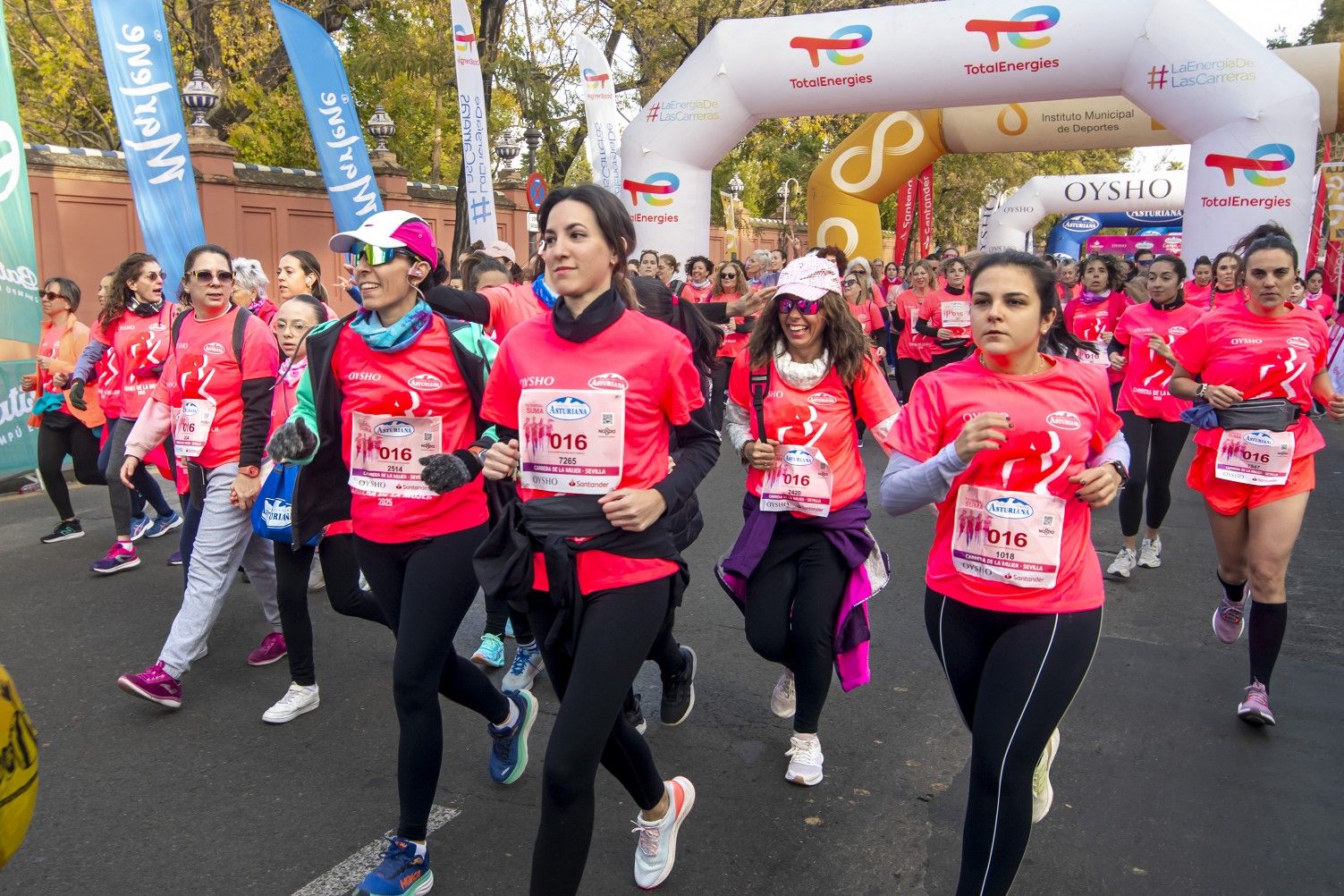 Las mejores fotos de la Carrera de la Mujer de Sevilla 2025. 054