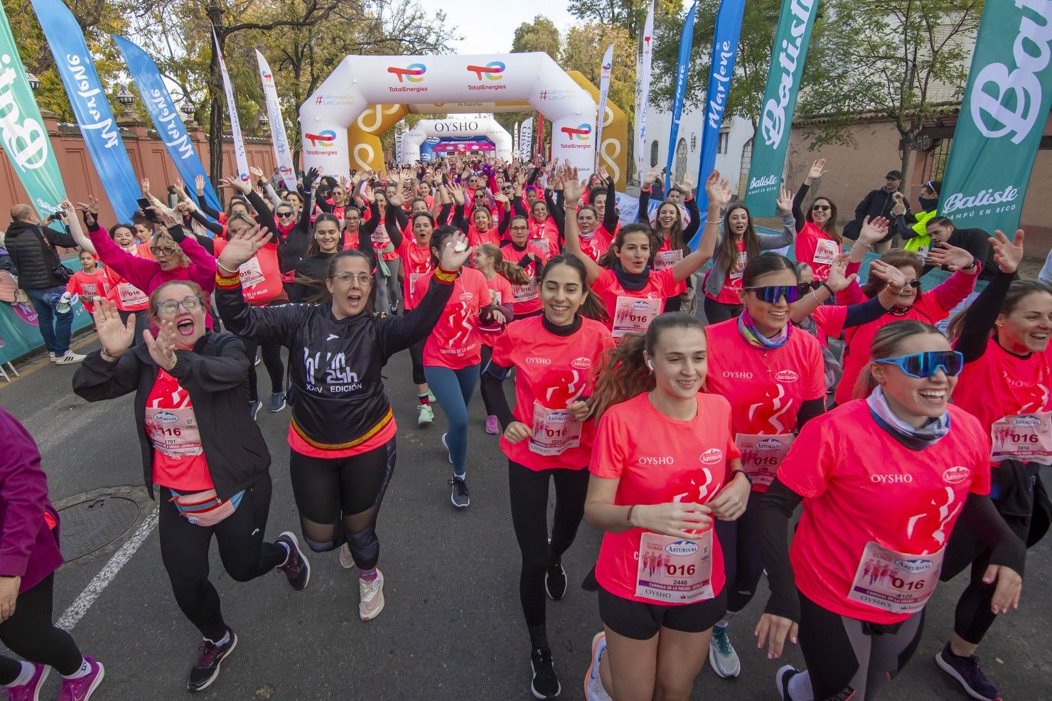 Las mejores fotos de la Carrera de la Mujer de Sevilla 2025. 060