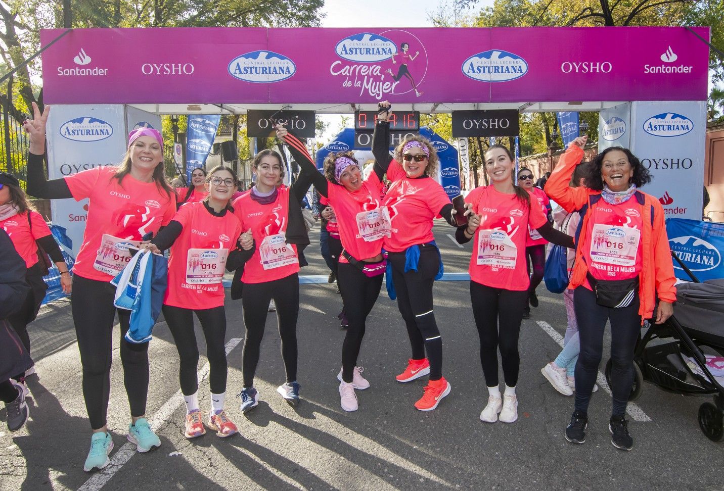 Las mejores fotos de la Carrera de la Mujer de Sevilla 2025. 336