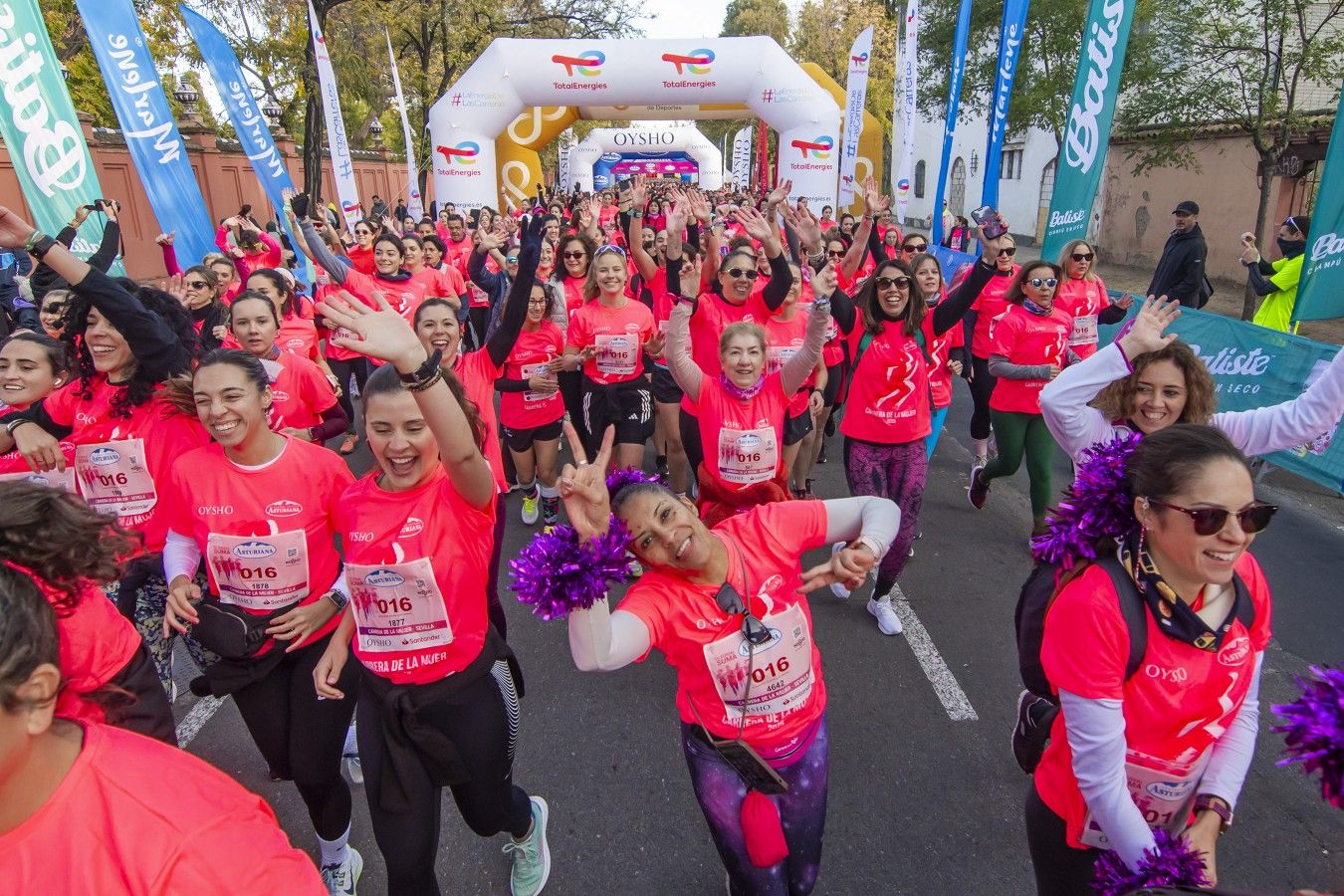 Las mejores fotos de la Carrera de la Mujer de Sevilla 2025. 062