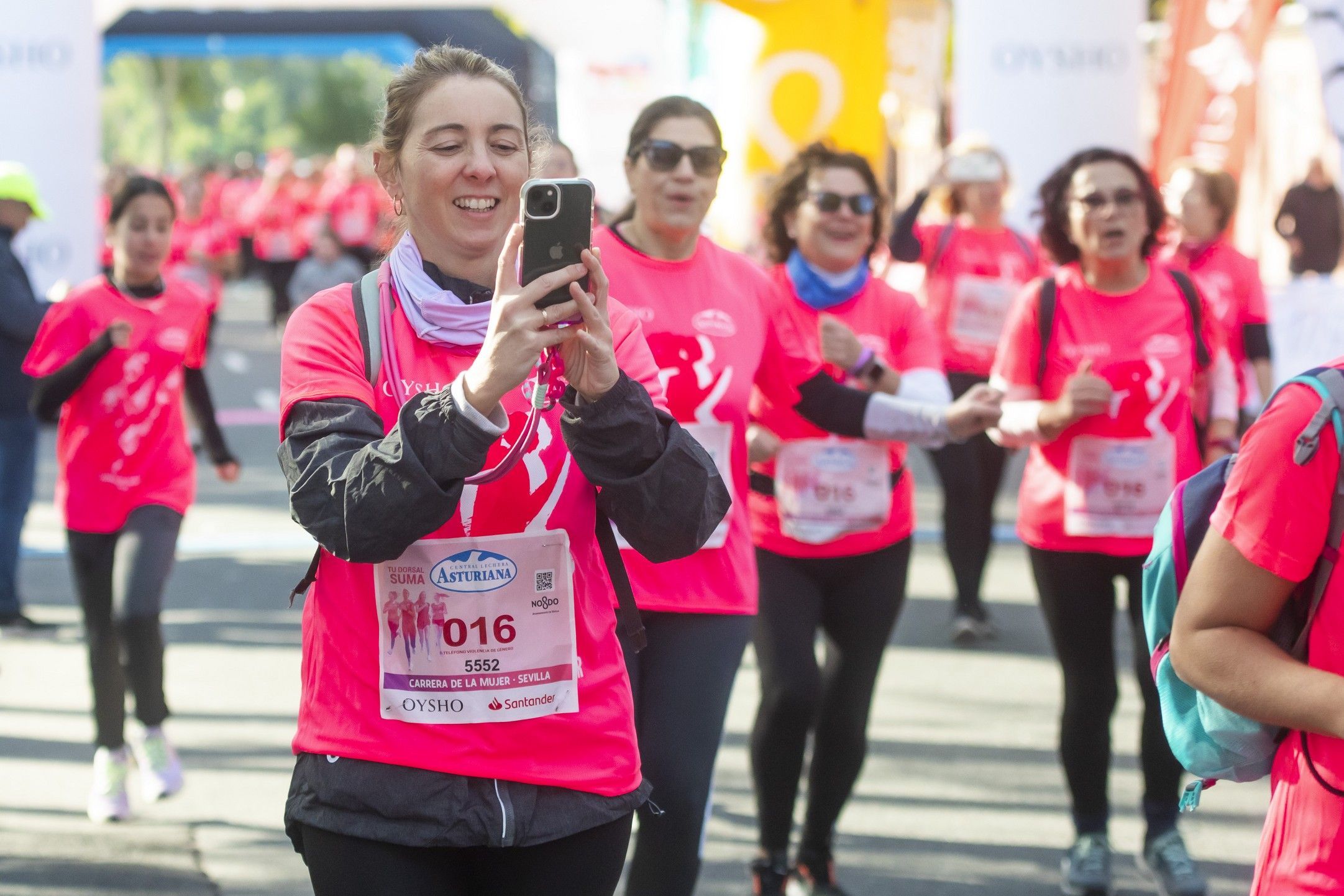 Las mejores fotos de la Carrera de la Mujer de Sevilla 2025. 341