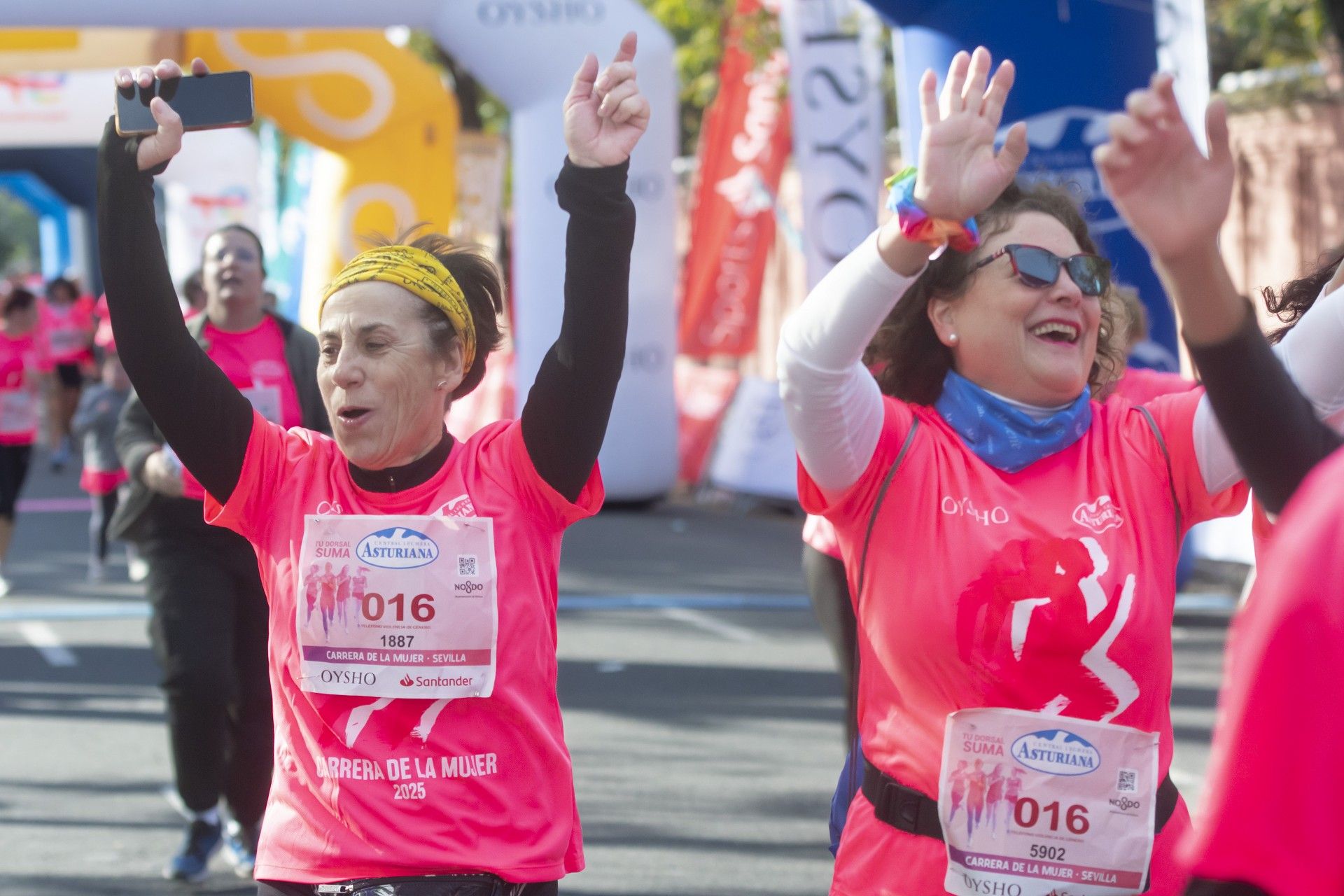 Las mejores fotos de la Carrera de la Mujer de Sevilla 2025. 342
