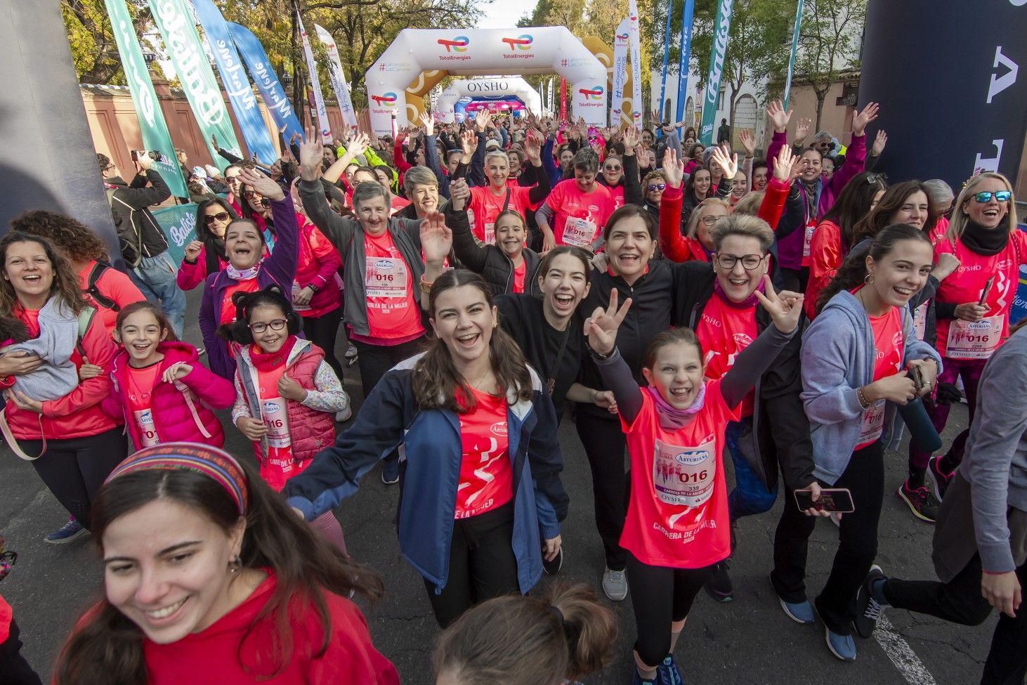 Las mejores fotos de la Carrera de la Mujer de Sevilla 2025. 158